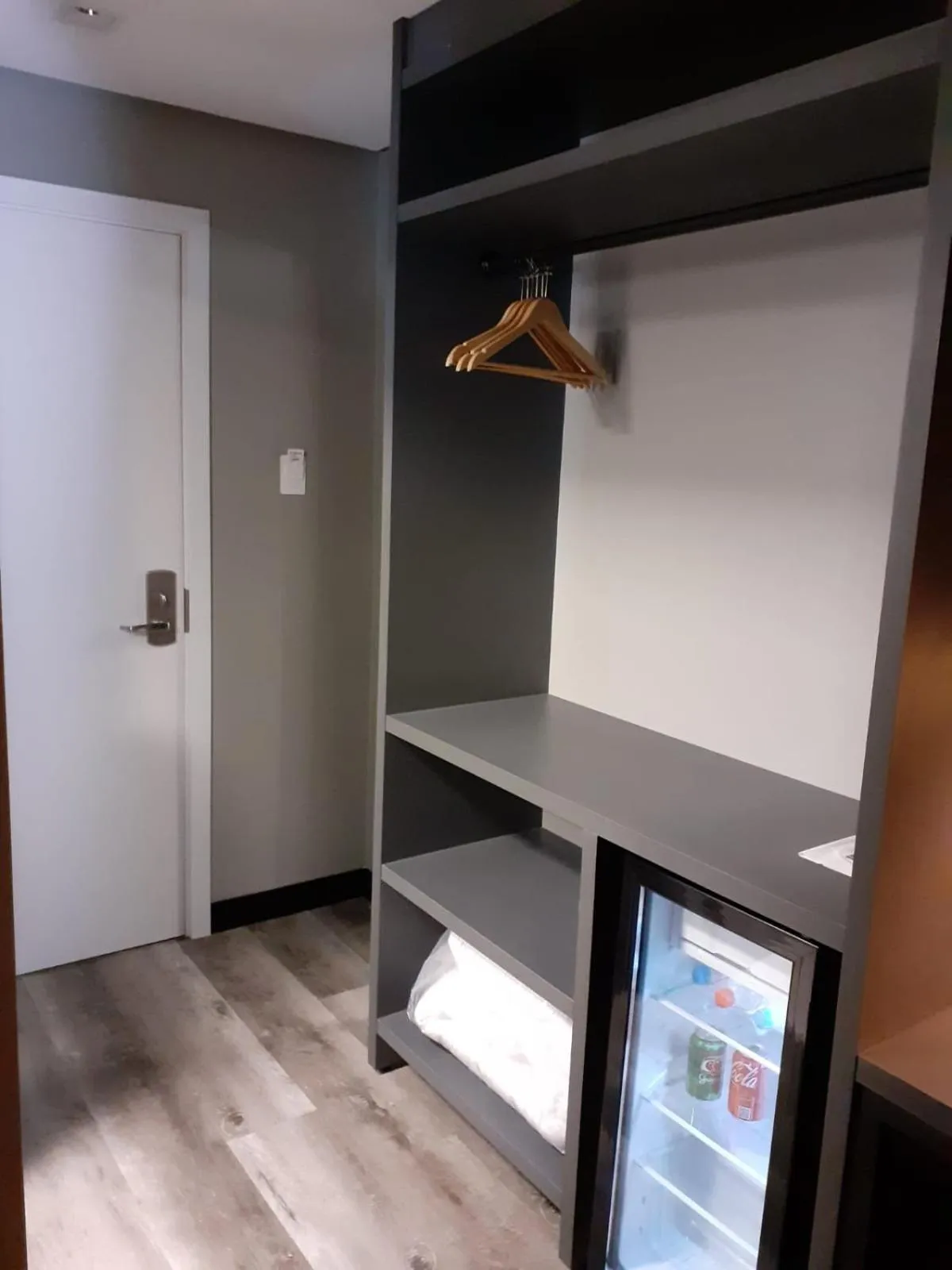 Bedroom, Bed in Hotel Le Canard Lages