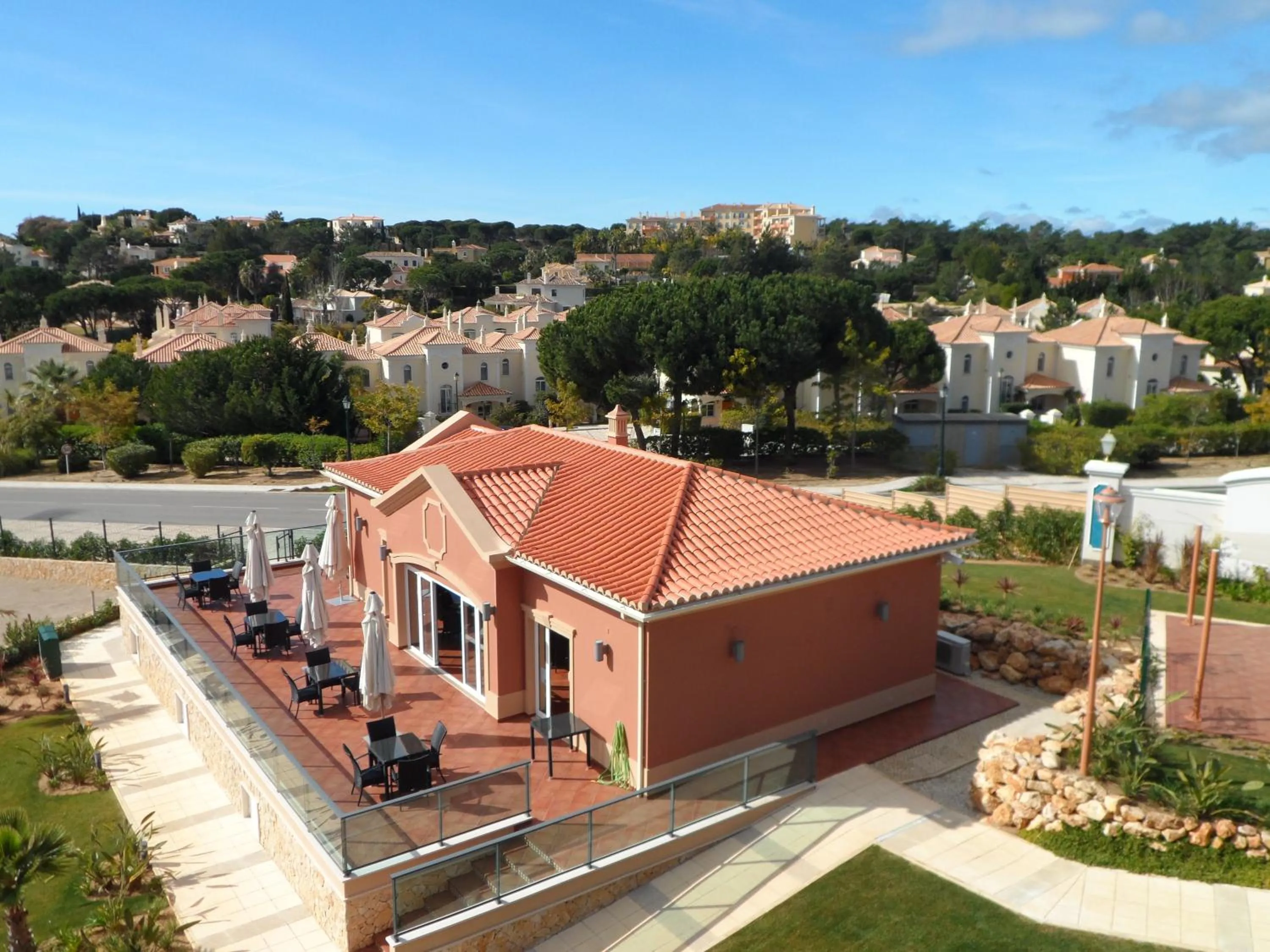 Restaurant/places to eat in Lakeside Country Club - Apartamentos Turísticos