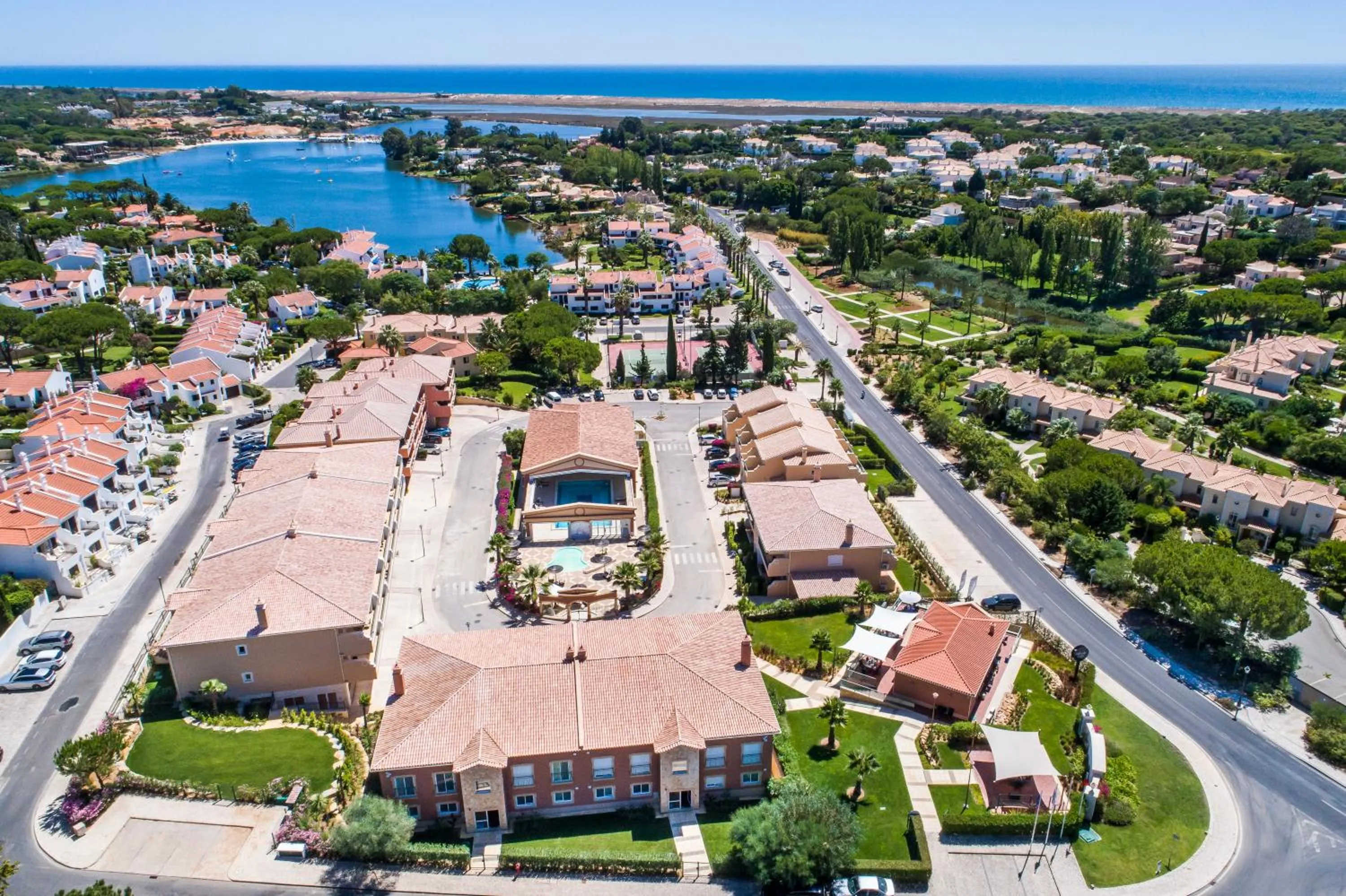 On site in Lakeside Country Club - Apartamentos Turísticos