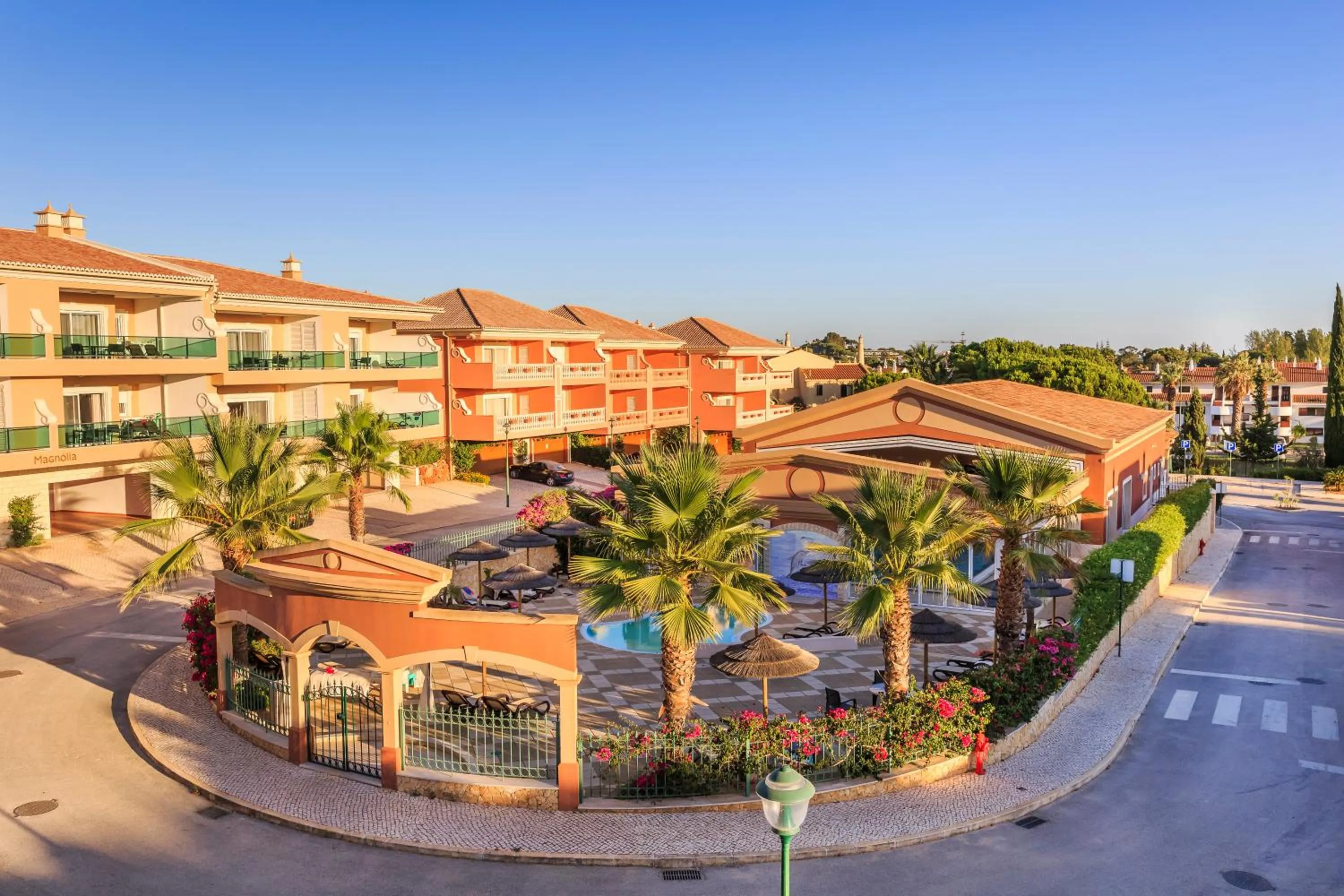 Bird's eye view in Lakeside Country Club - Apartamentos Turísticos