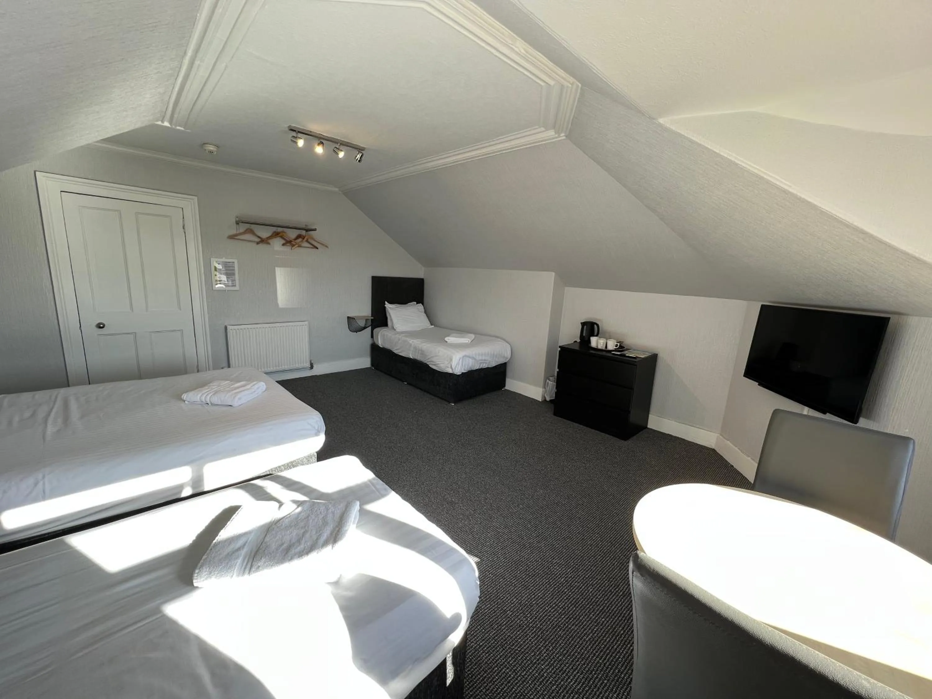 Photo of the whole room, Bed in Lost Guest House Aberdeen