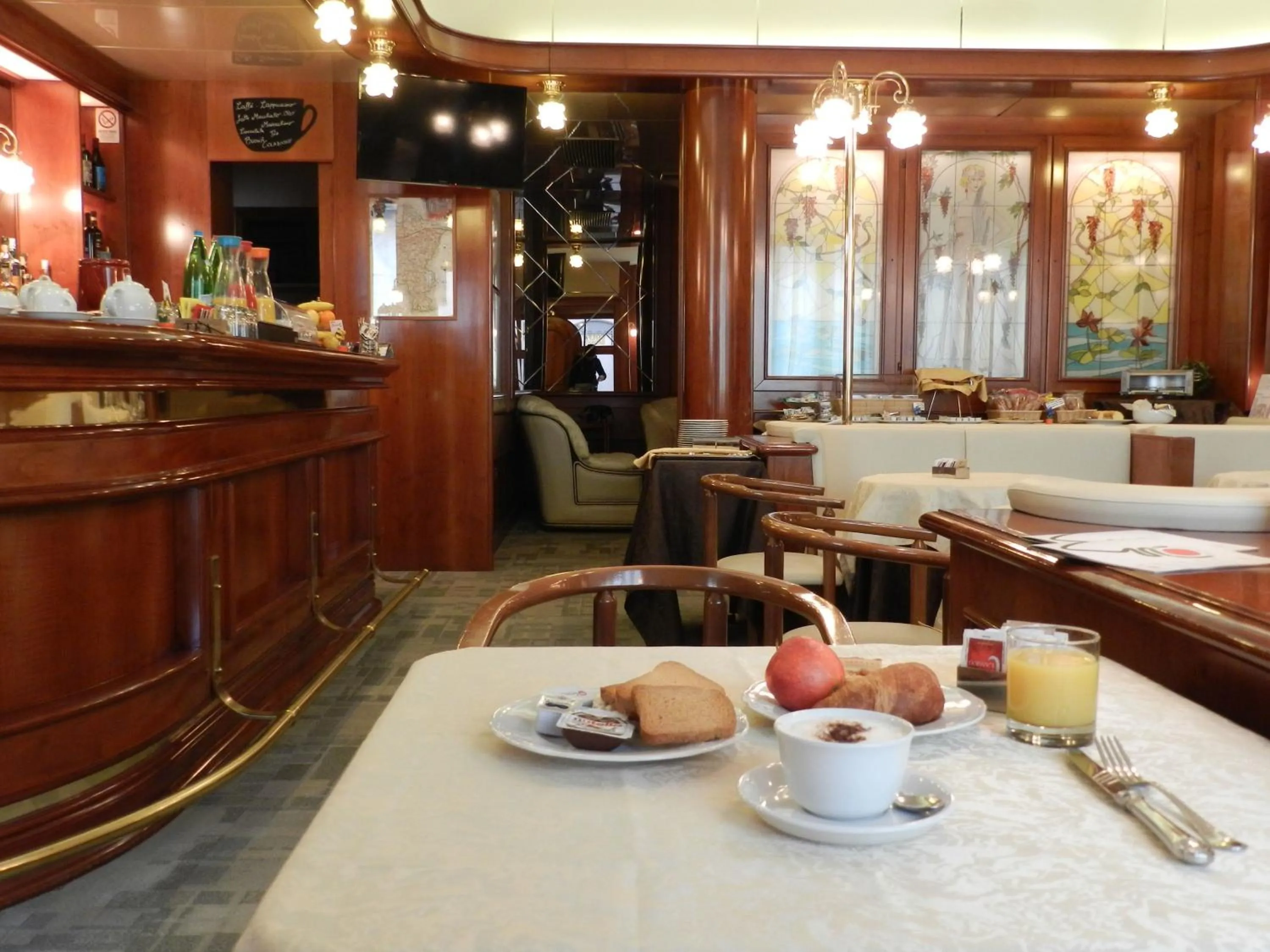 Food and drinks in Hotel Italia