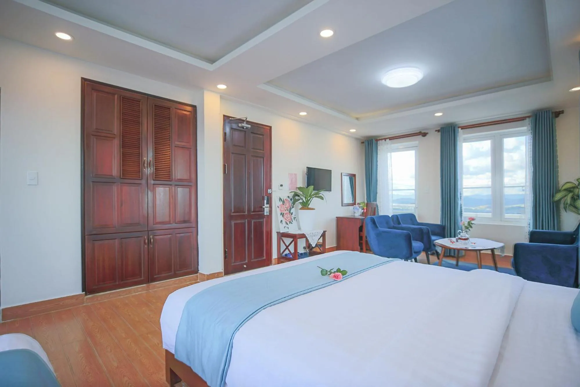 Bed in Rose Valley Hotel Da Lat Vietnam