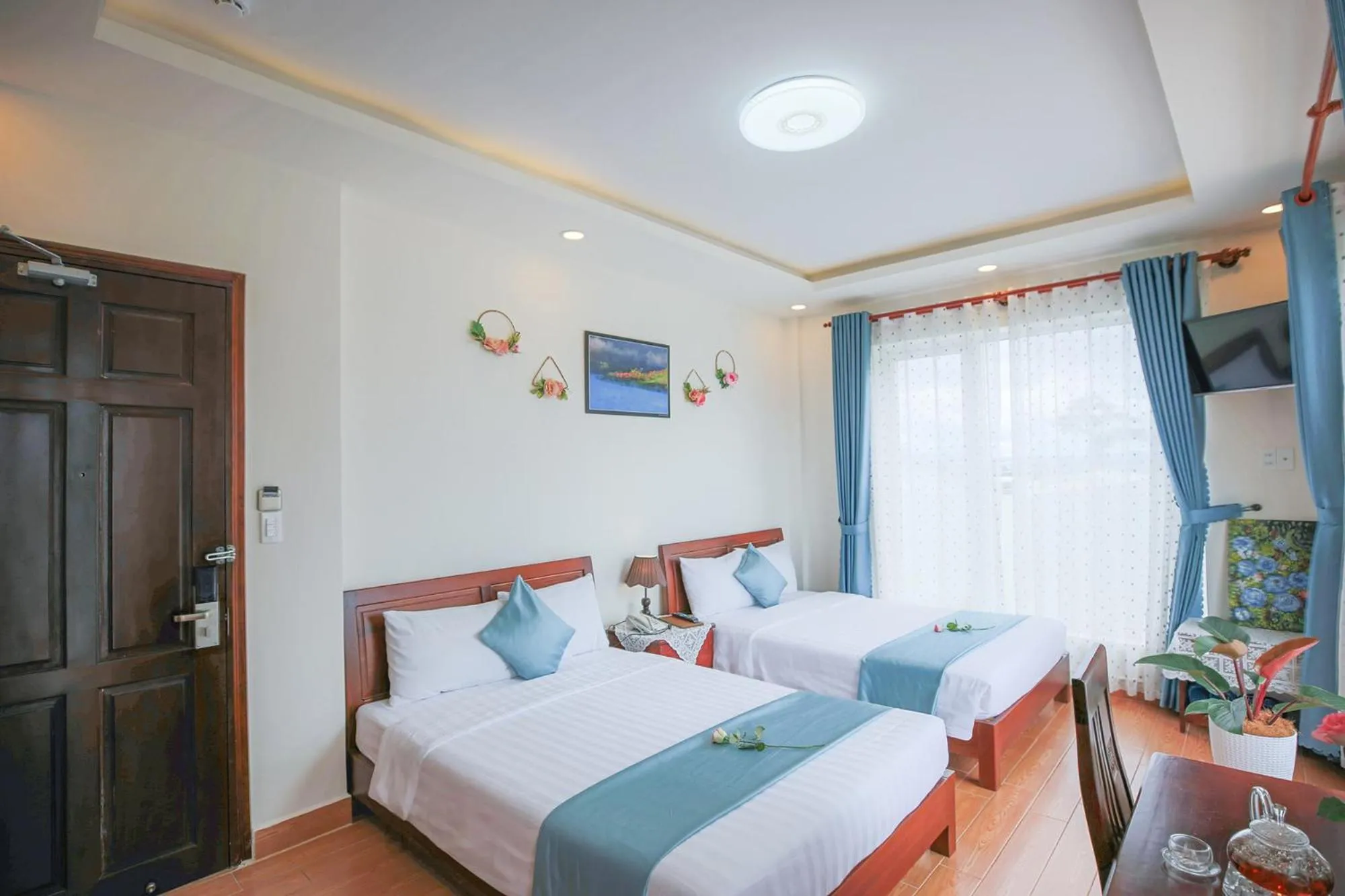 Bed in Rose Valley Hotel Da Lat Vietnam