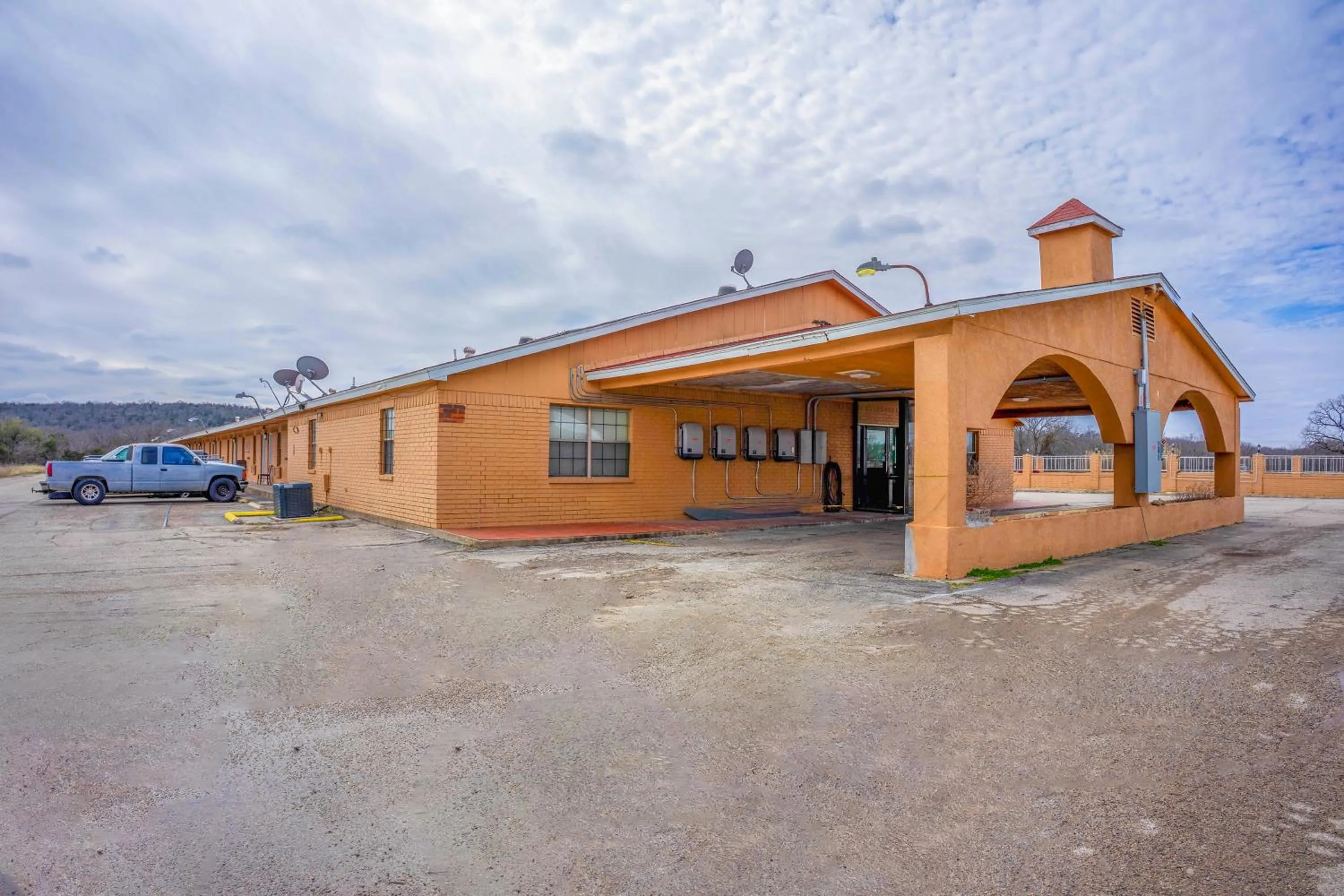 Facade/entrance in Executive Inn By OYO Mineral Wells US-180