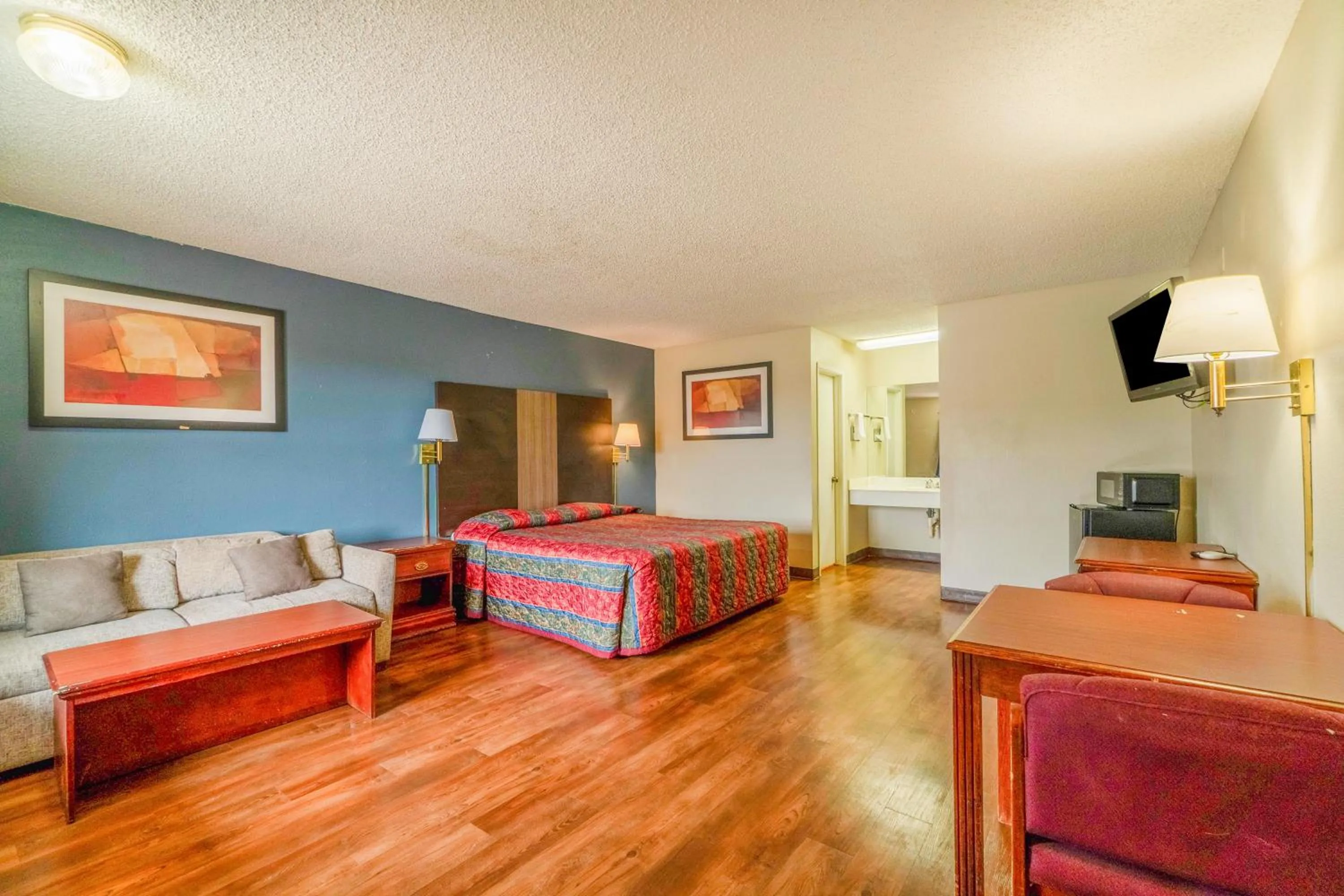 Bedroom, Bed in Executive Inn By OYO Mineral Wells US-180