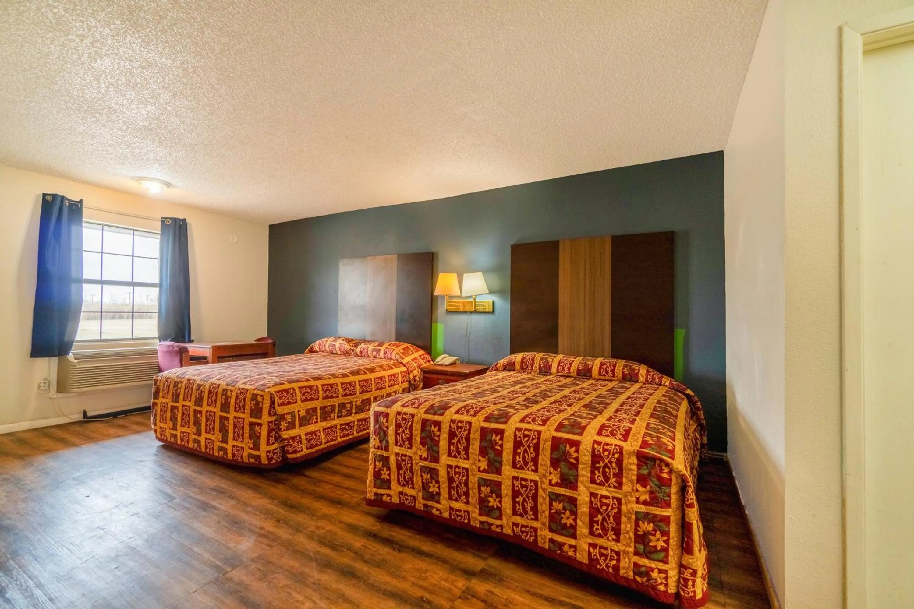 Bedroom, Bed in Executive Inn By OYO Mineral Wells US-180