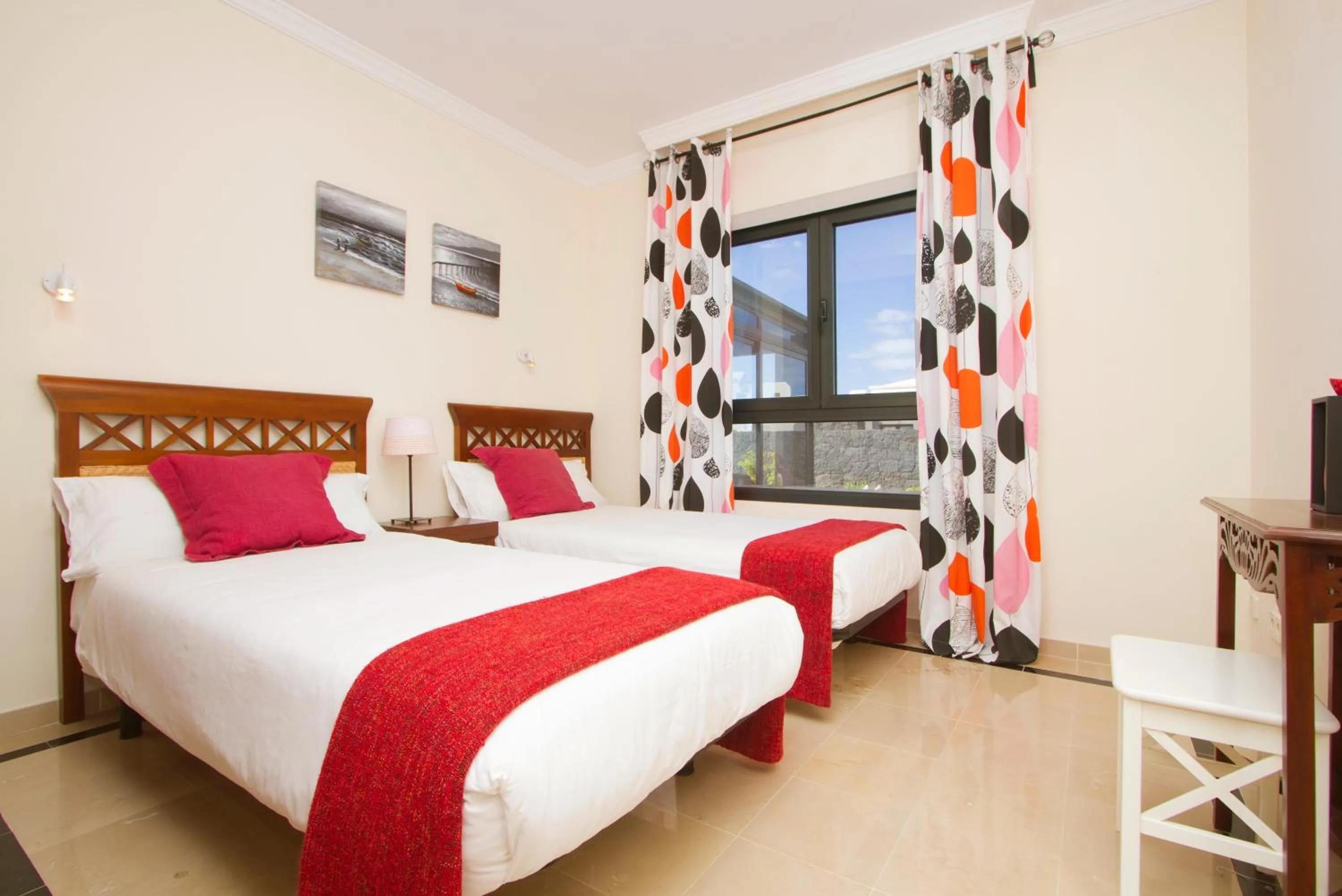 Bedroom, Bed in Villas Coral Deluxe