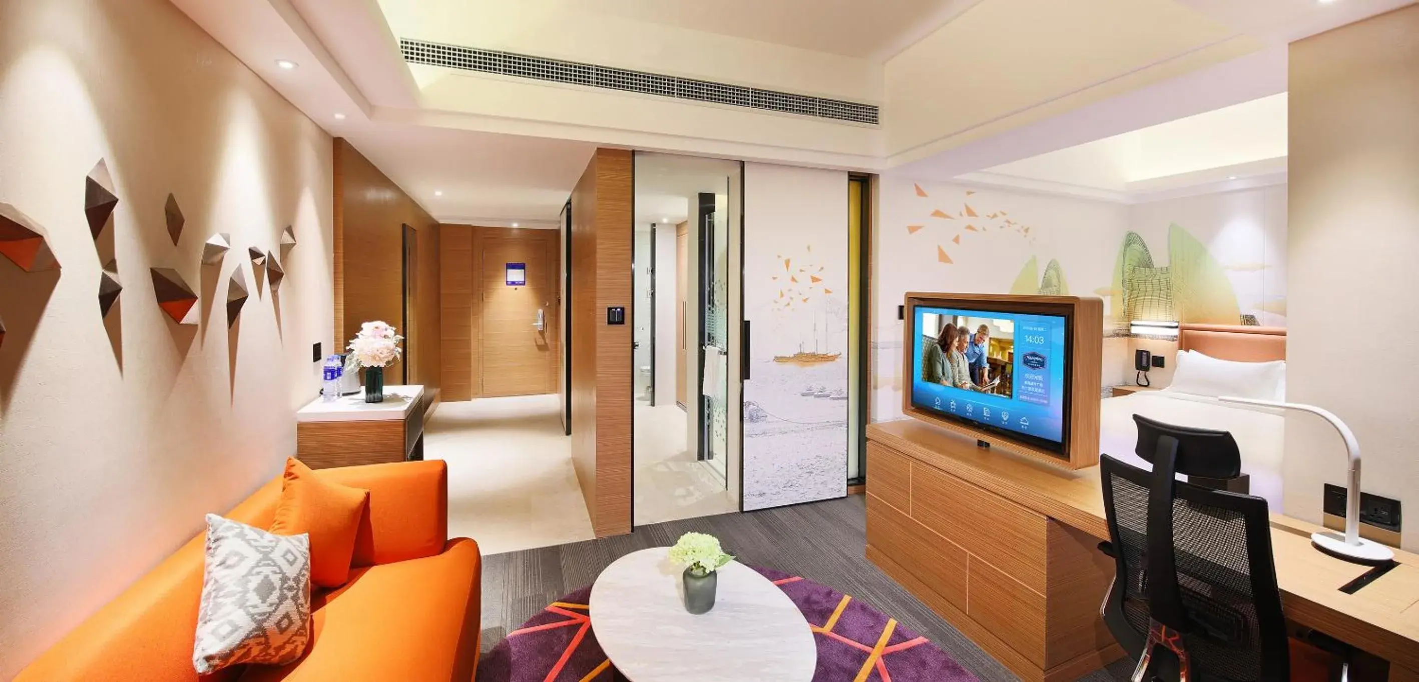 Business King Room in Hampton by Hilton Zhuhai Cheng Feng Plaza Business King Room in Hampton by Hilton Zhuhai Cheng Feng Plaza