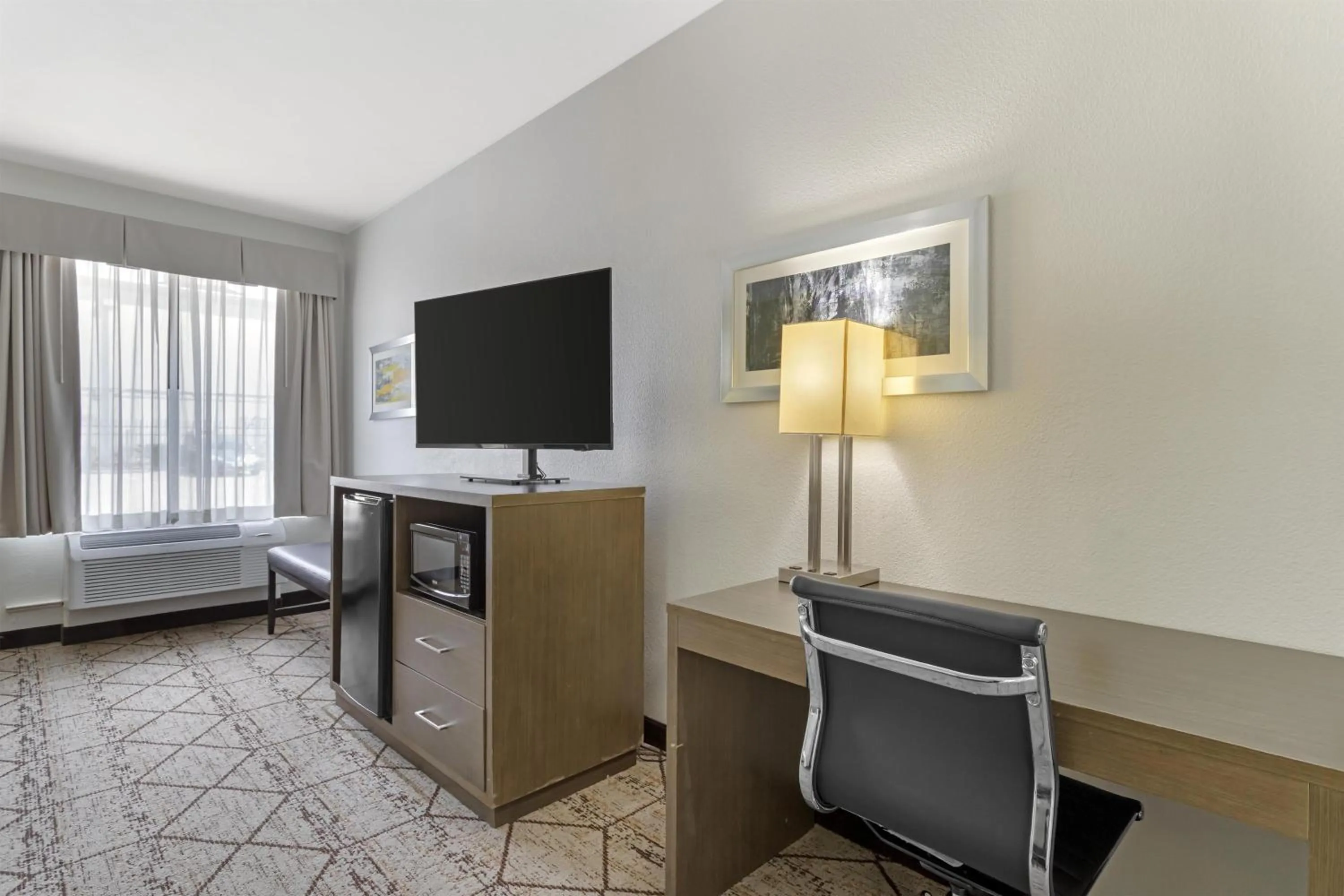 Bedroom, Bed in Best Western Plus North Houston Inn & Suites