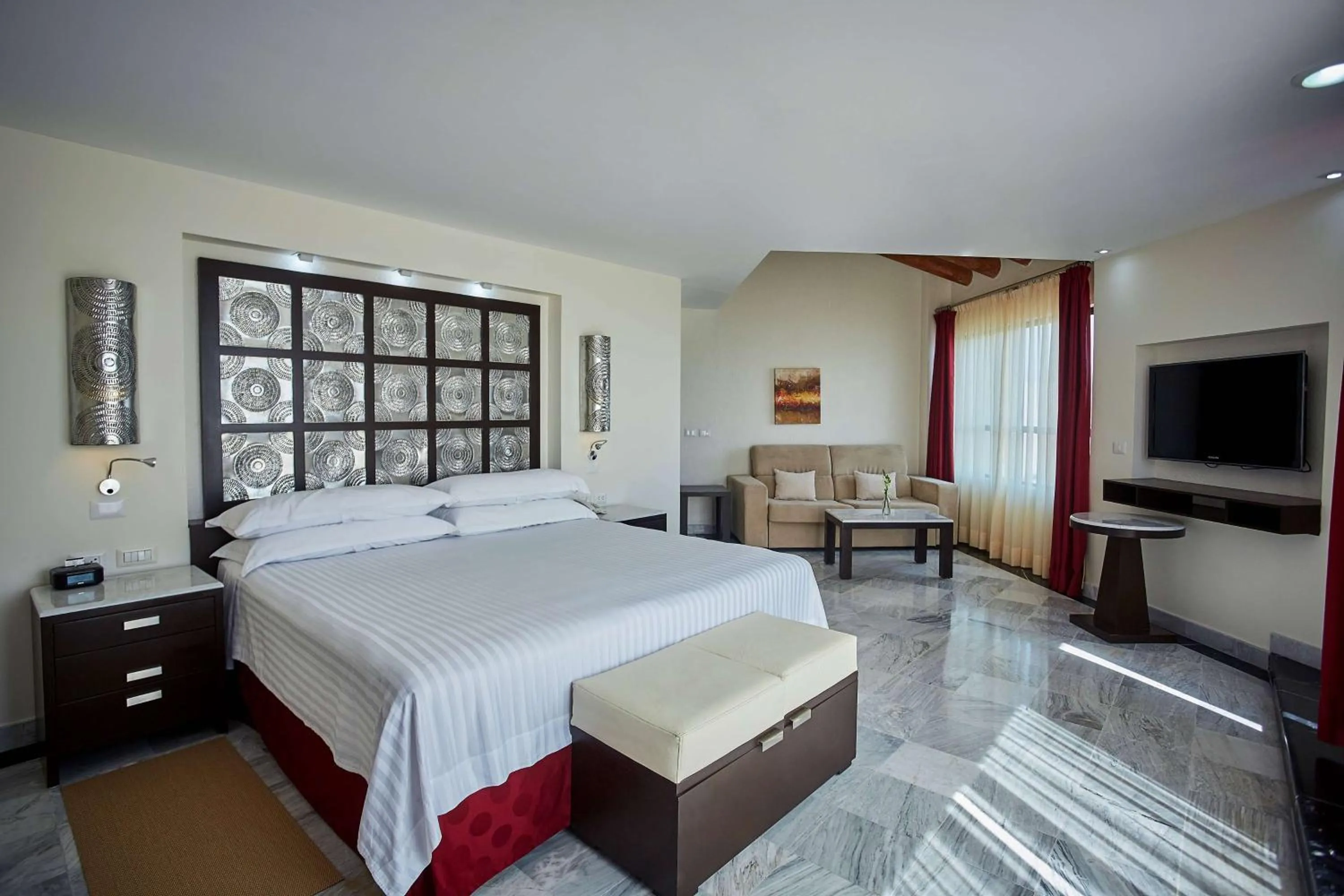 Photo of the whole room, Bed in Occidental Nuevo Vallarta - All Inclusive