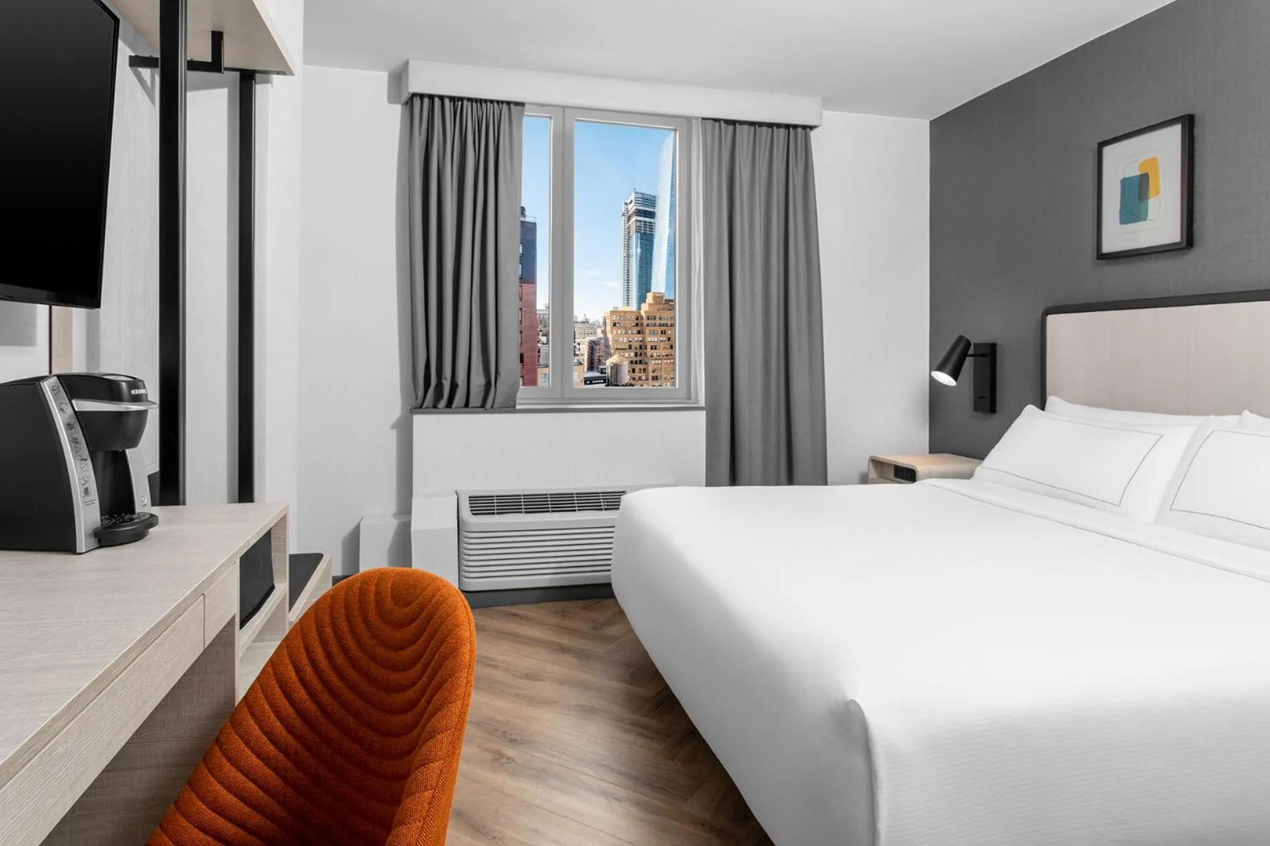 Photo of the whole room, Bed in voco Times Square South New York by IHG