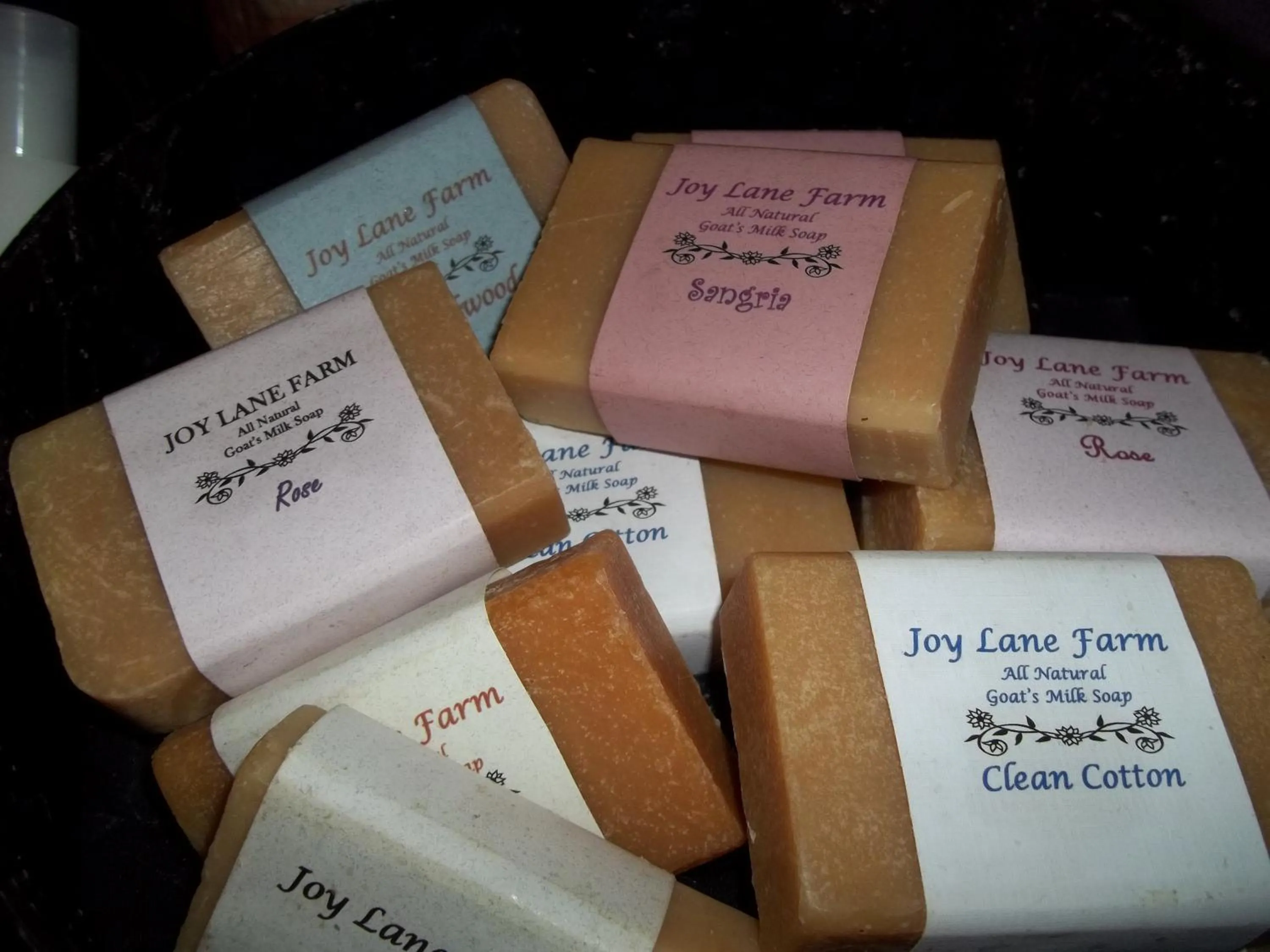 On-site shops in The Common Man Inn & Restaurant