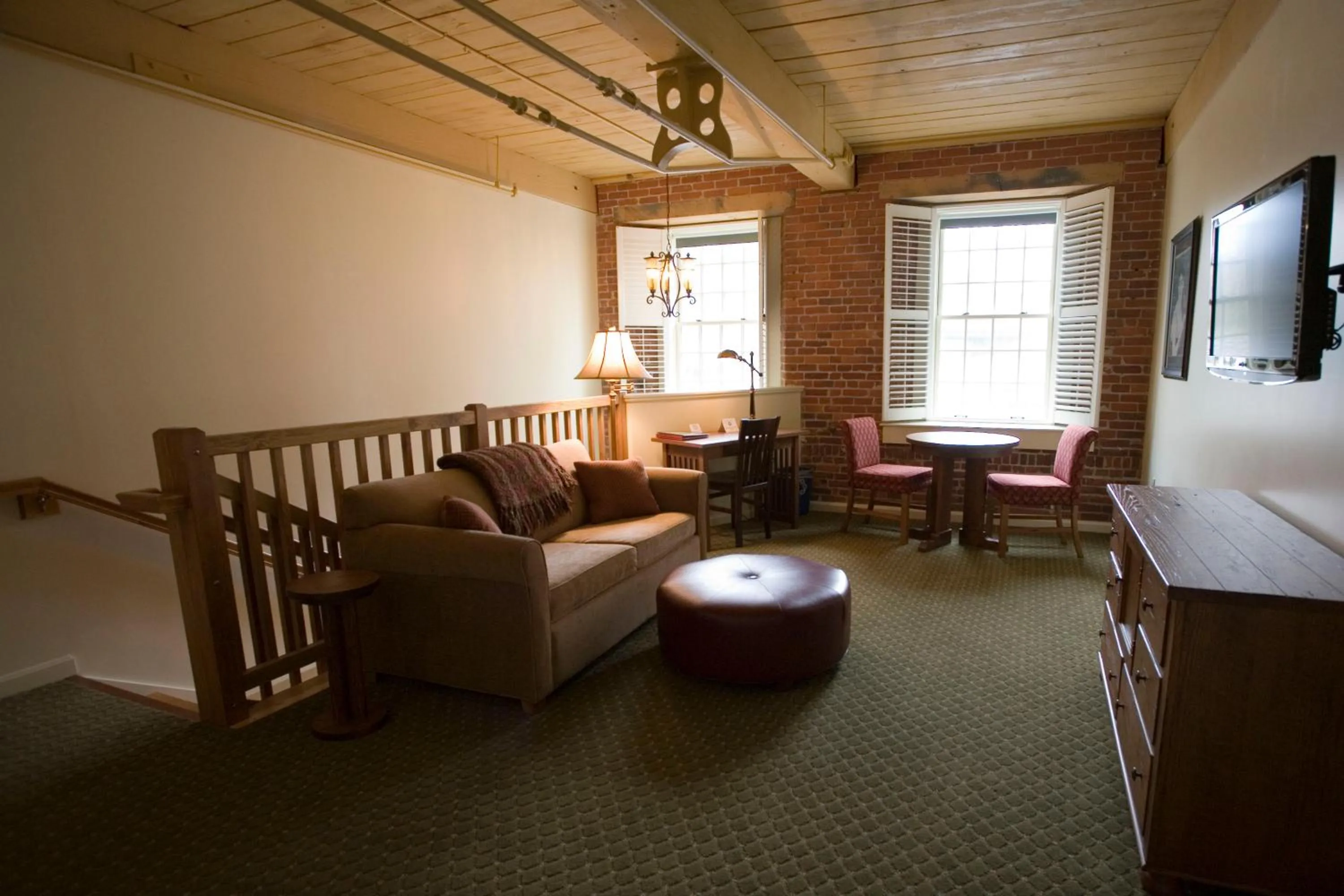 Seating area in The Common Man Inn & Restaurant