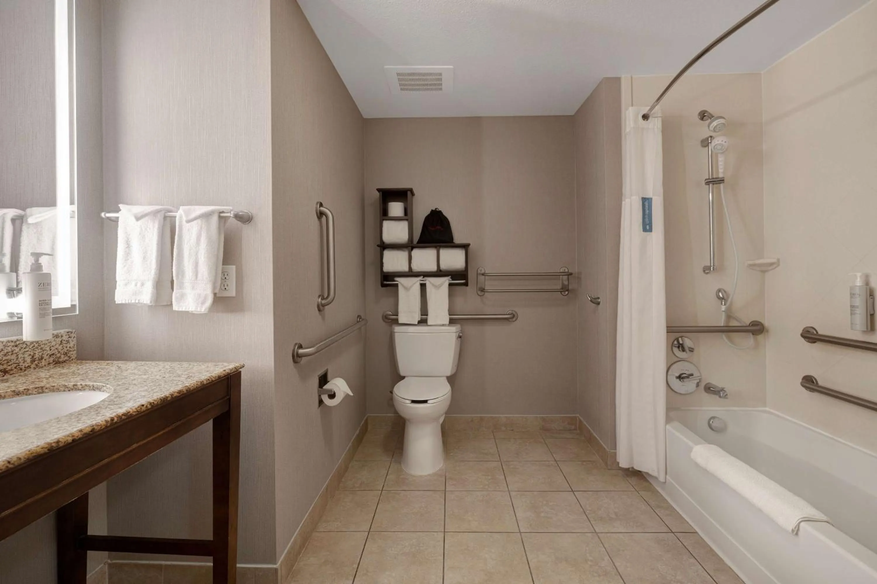 Bathroom in Hampton Inn & Suites San Luis Obispo