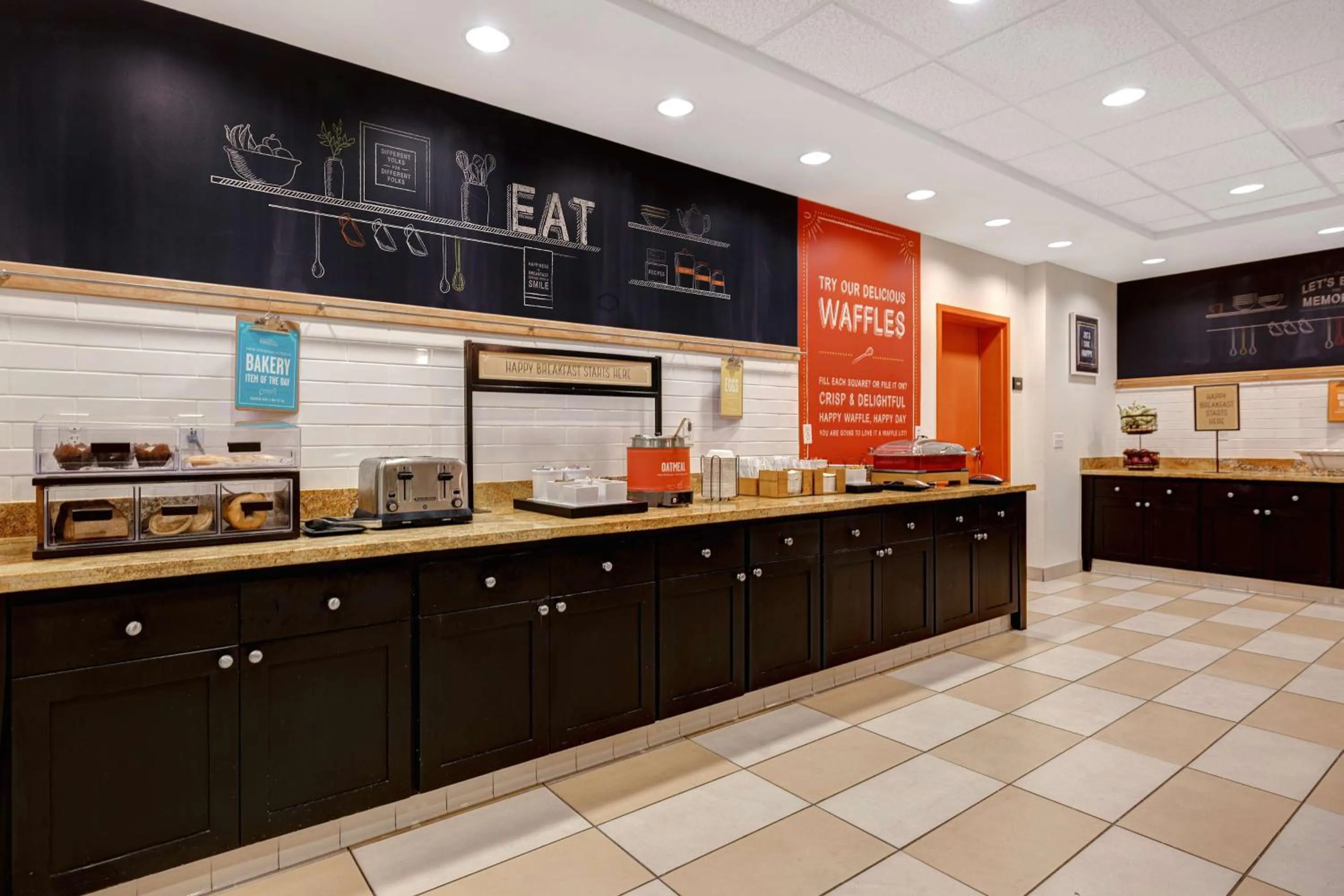 Breakfast in Hampton Inn & Suites San Luis Obispo