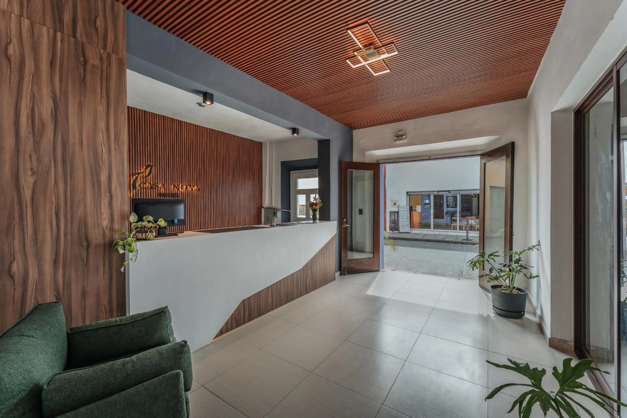 Facade/entrance in Hotel Casa Nova, Merida