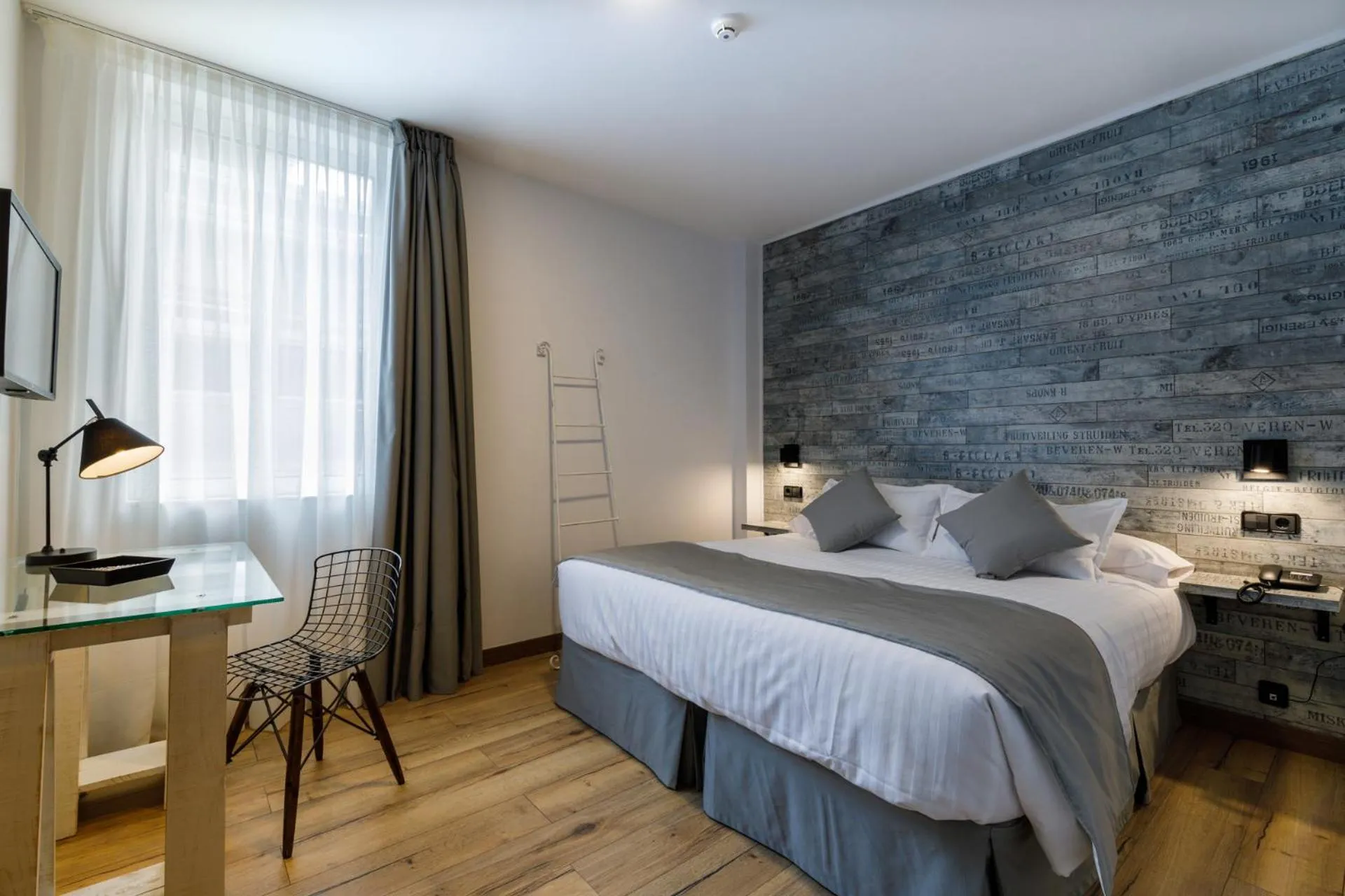 Bed in Suite Home Pinares