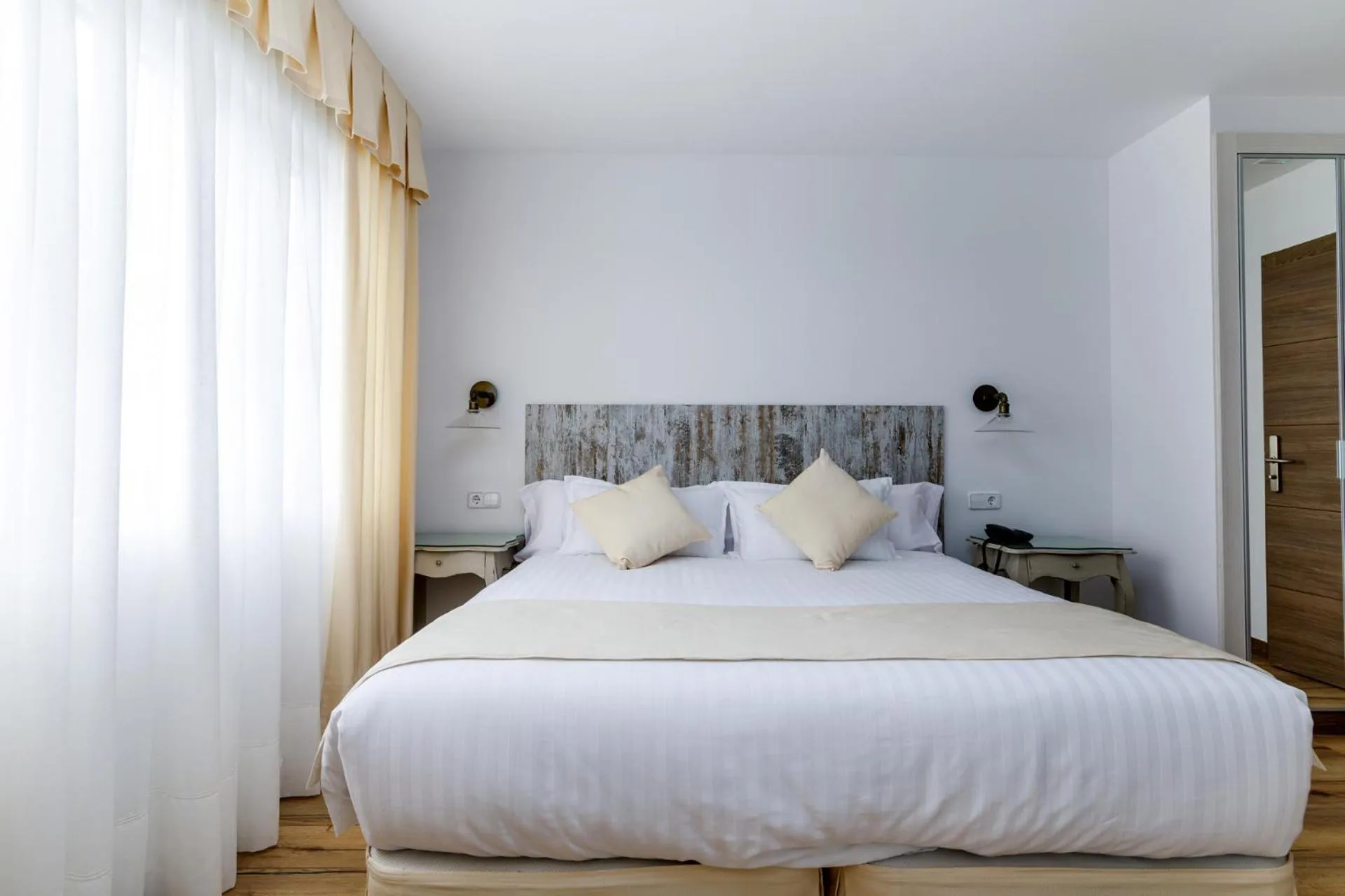 Bed in Suite Home Pinares