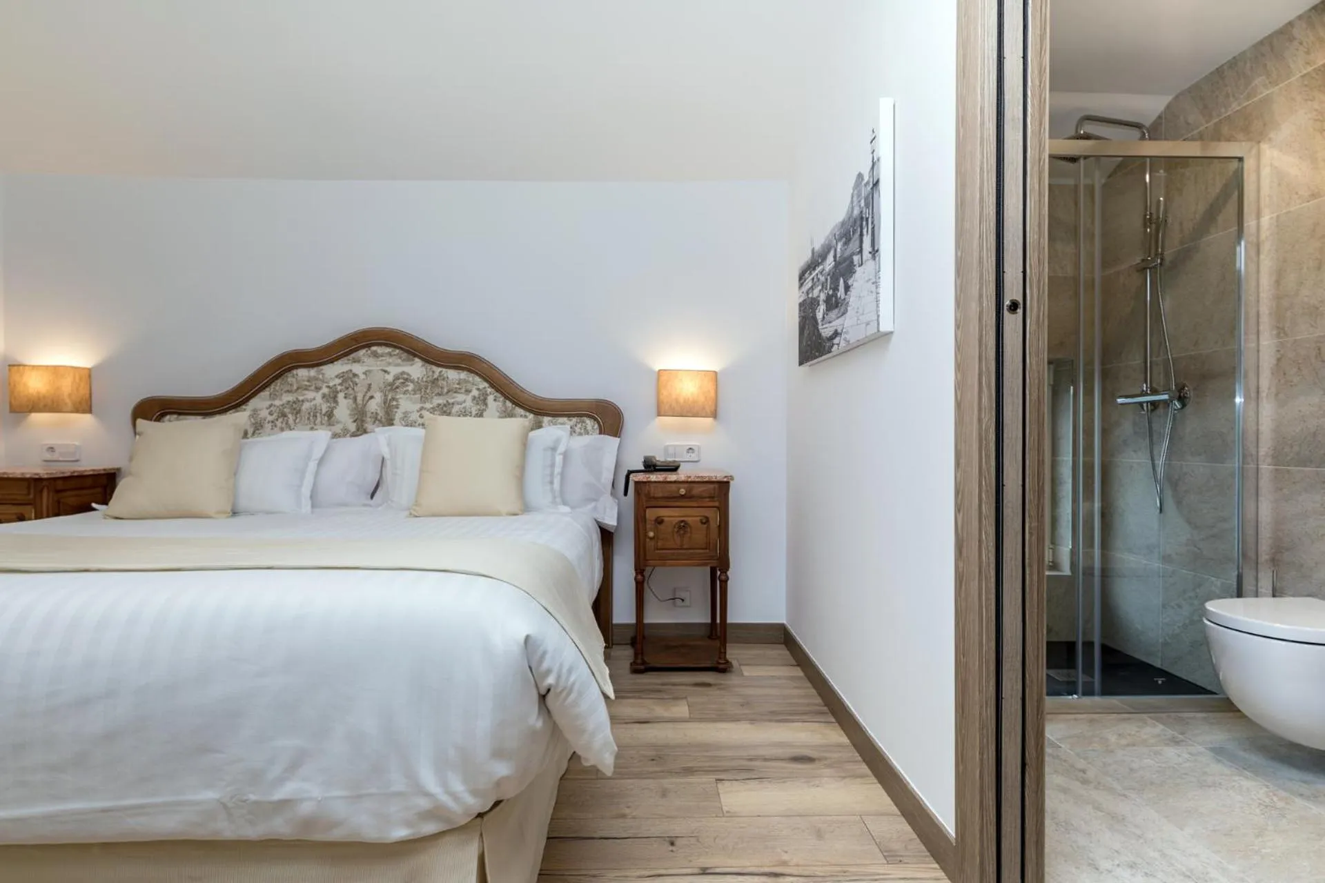 Bed in Suite Home Pinares