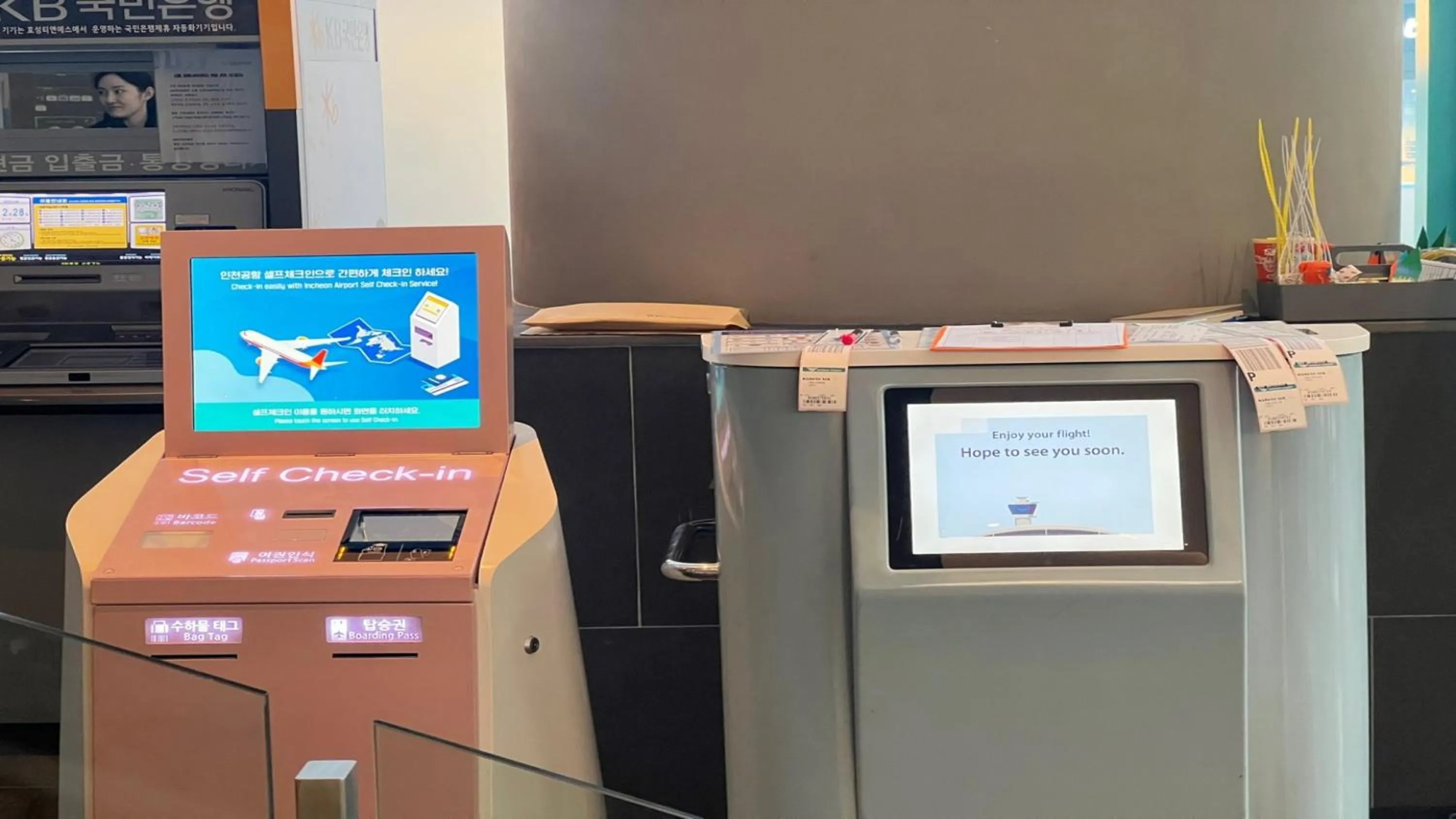 Lobby or reception in Holiday Inn Express Seoul Hongdae by IHG