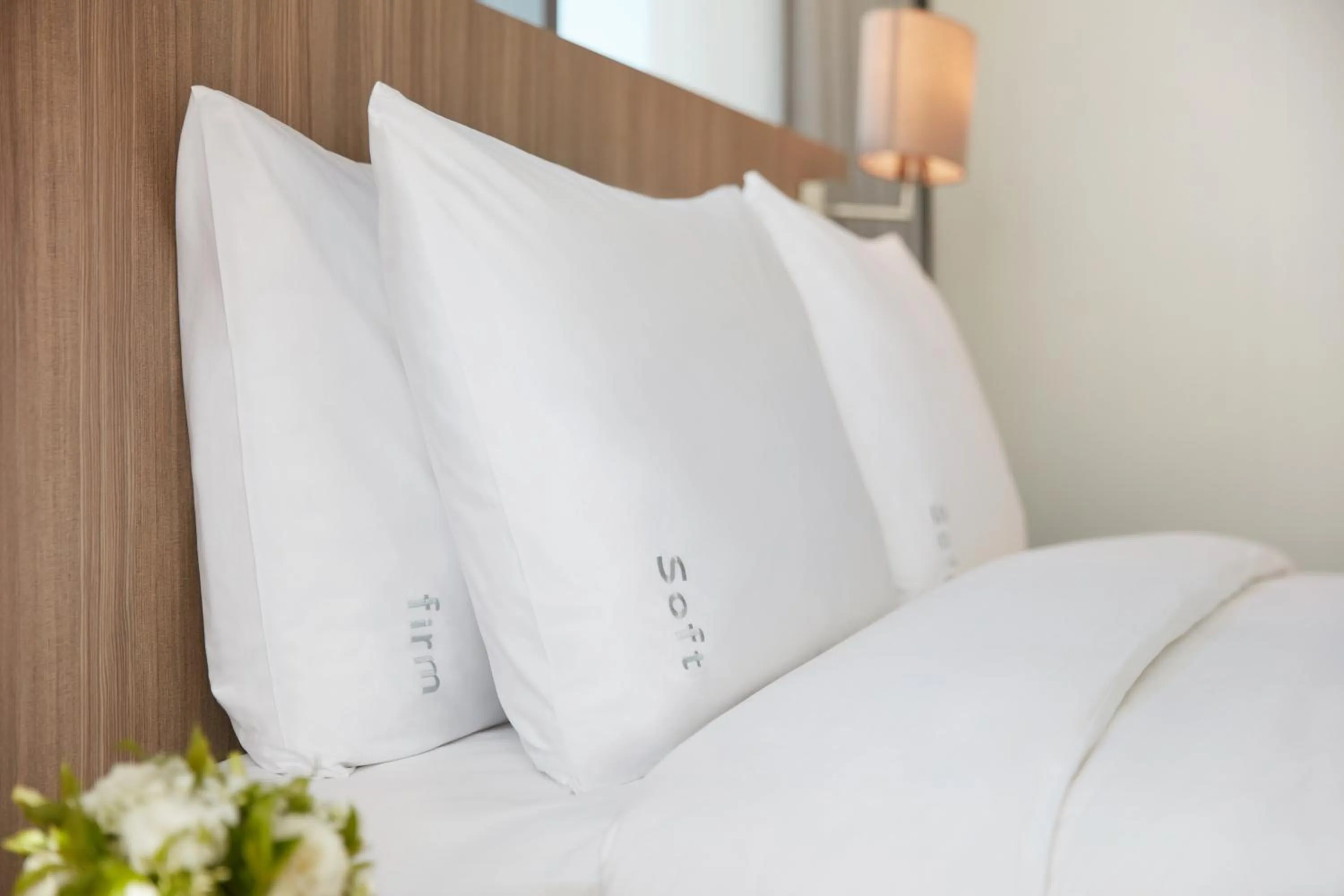 Photo of the whole room, Bed in Holiday Inn Express Seoul Hongdae by IHG