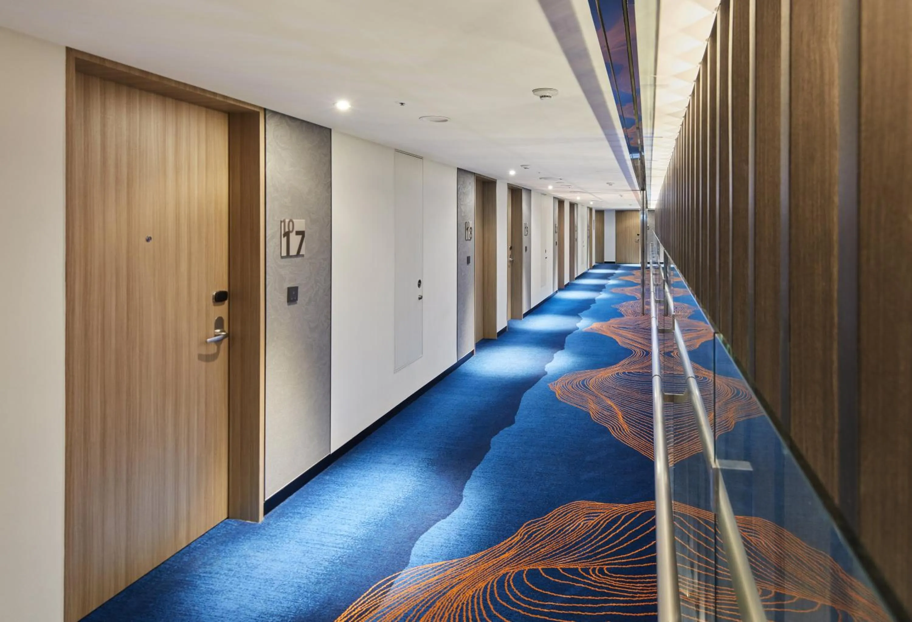 Lobby or reception in Holiday Inn Express Seoul Hongdae by IHG