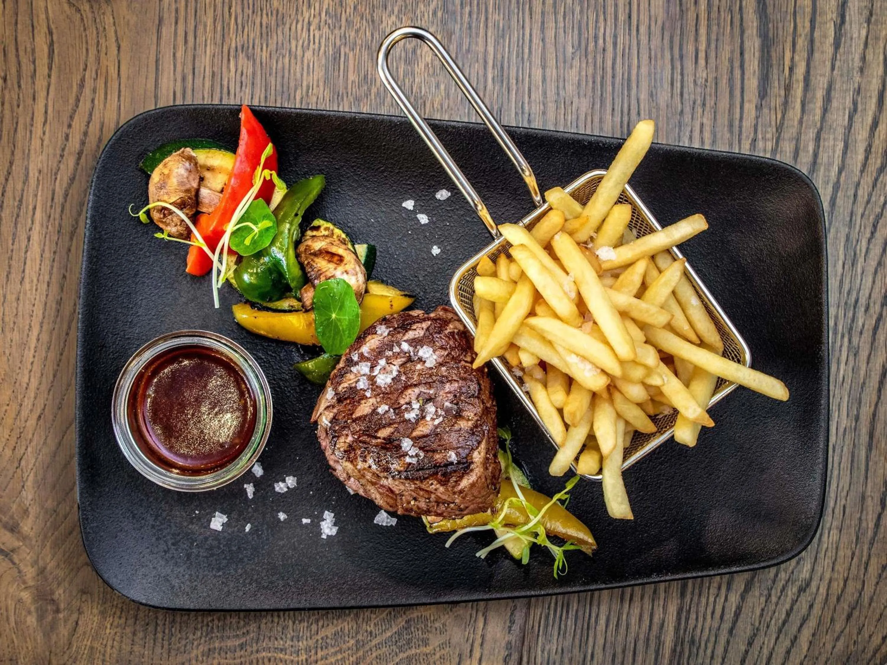 Restaurant/places to eat in ibis Styles Warszawa Centrum