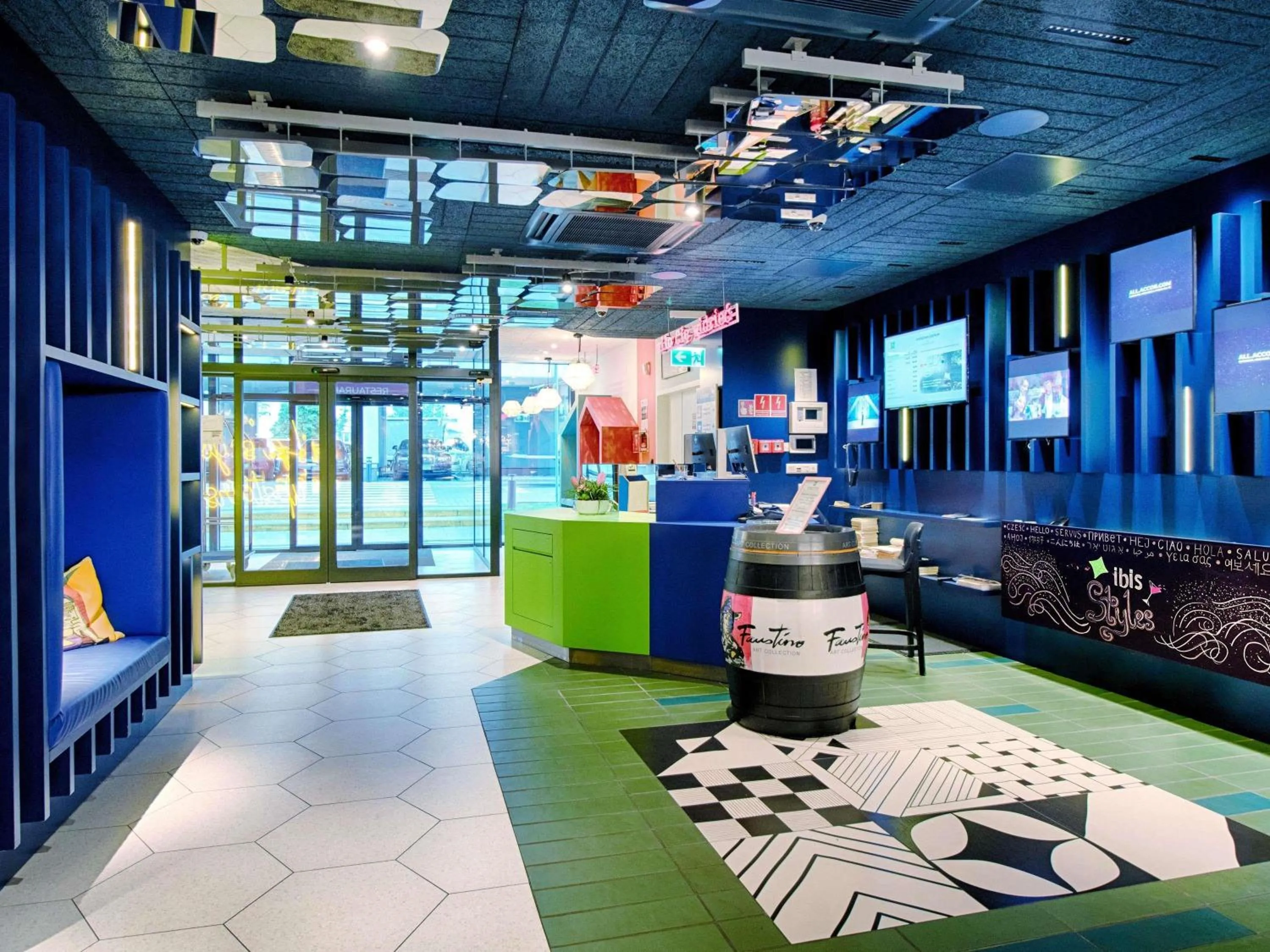Property building in ibis Styles Warszawa Centrum