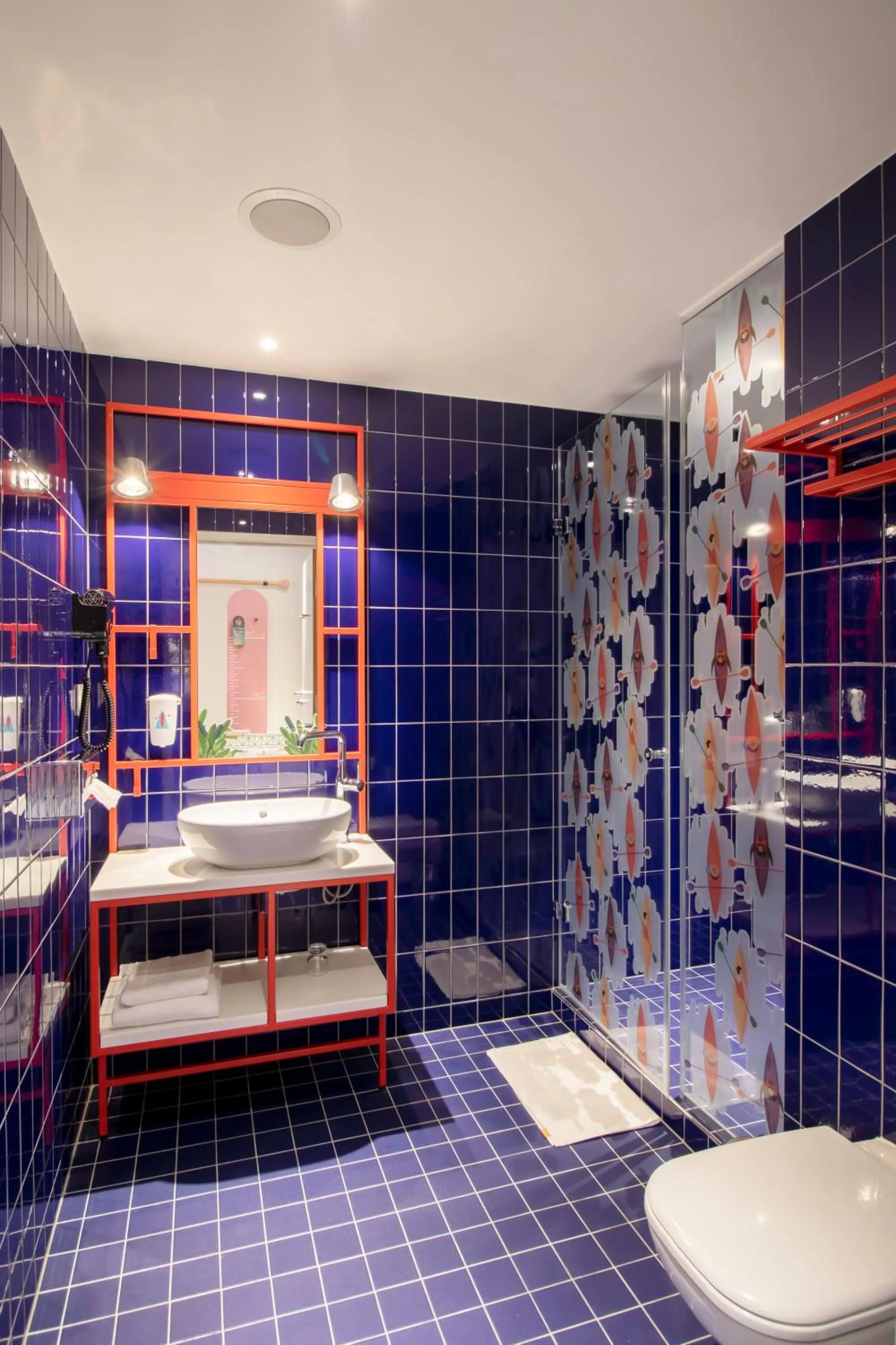 Shower in ibis Styles Warszawa Centrum