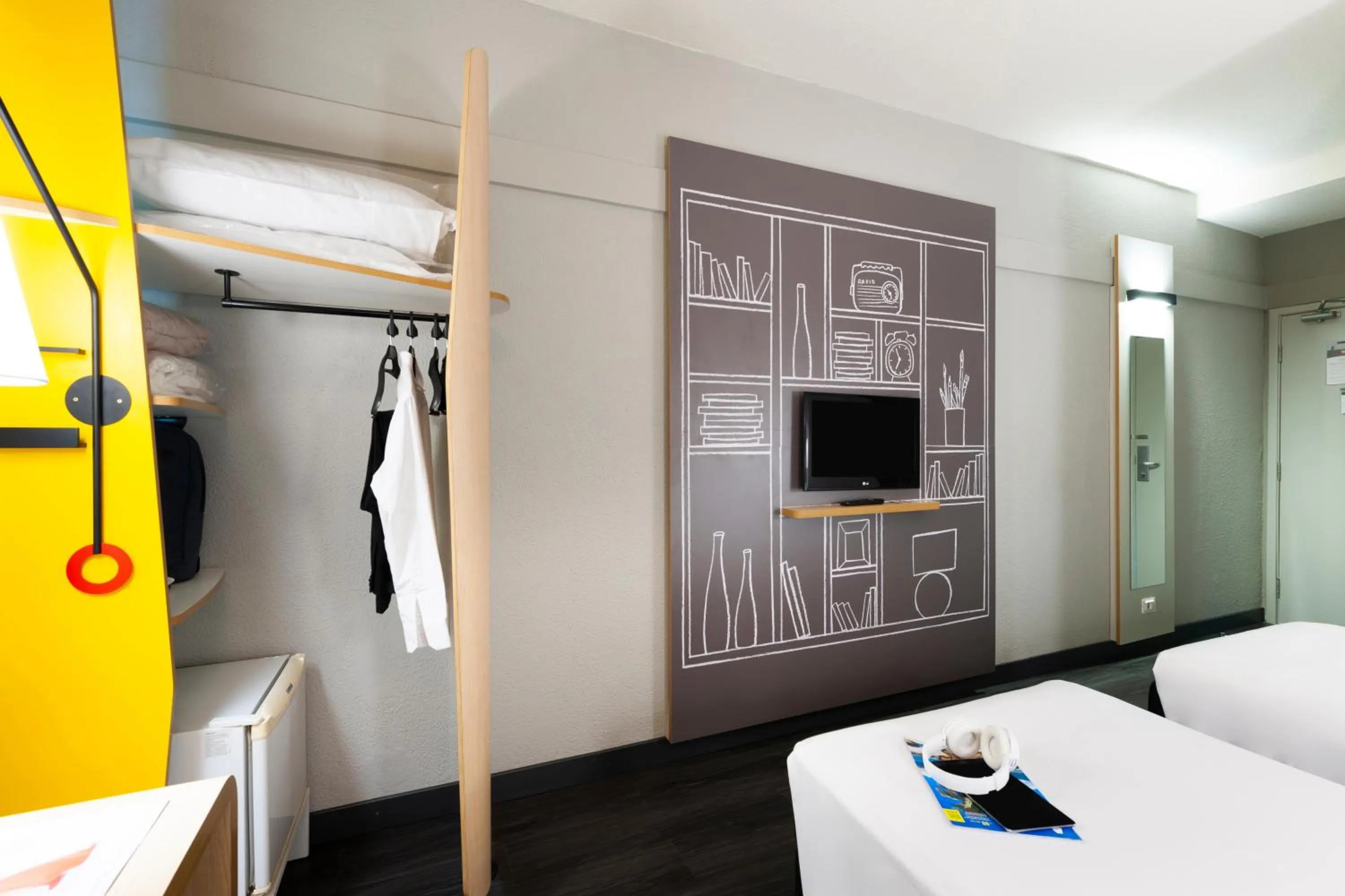 TV and multimedia, Bed in Ibis Teresina