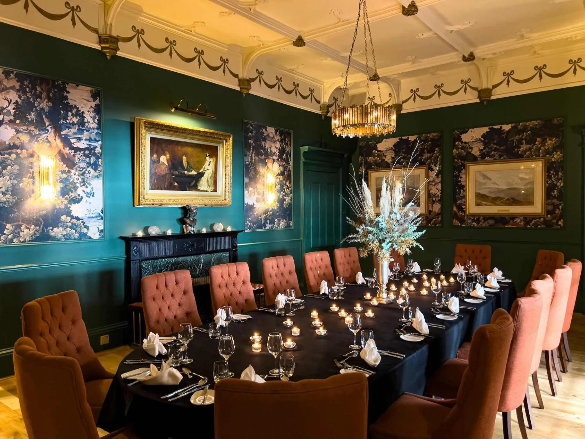 Dining area in Kingsmills Hotel