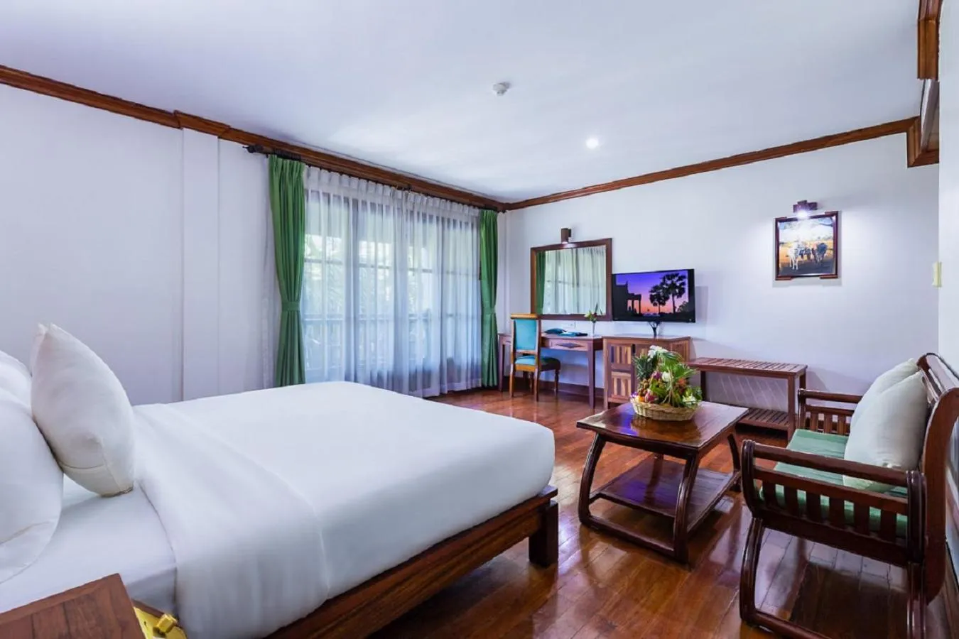 Bedroom, Bed in Pierre Hotel