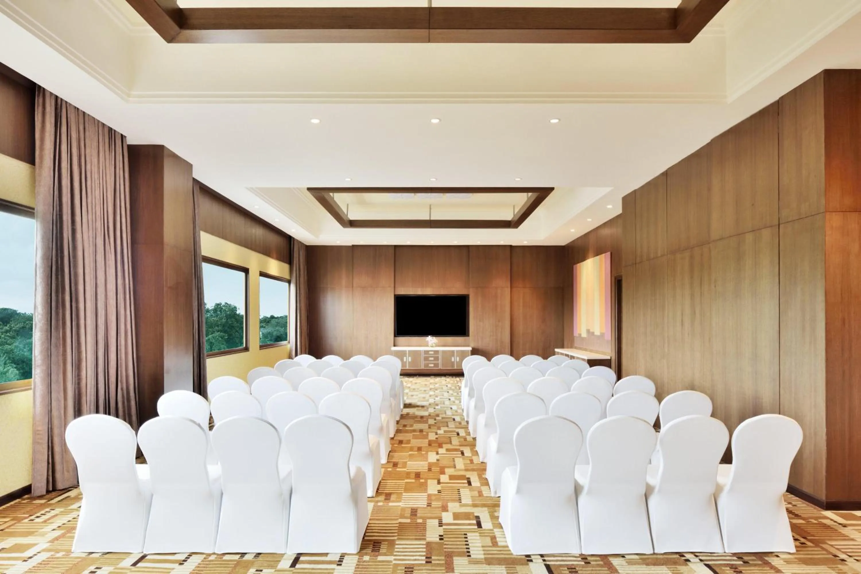 Meeting/conference room in Courtyard by Marriott Madurai