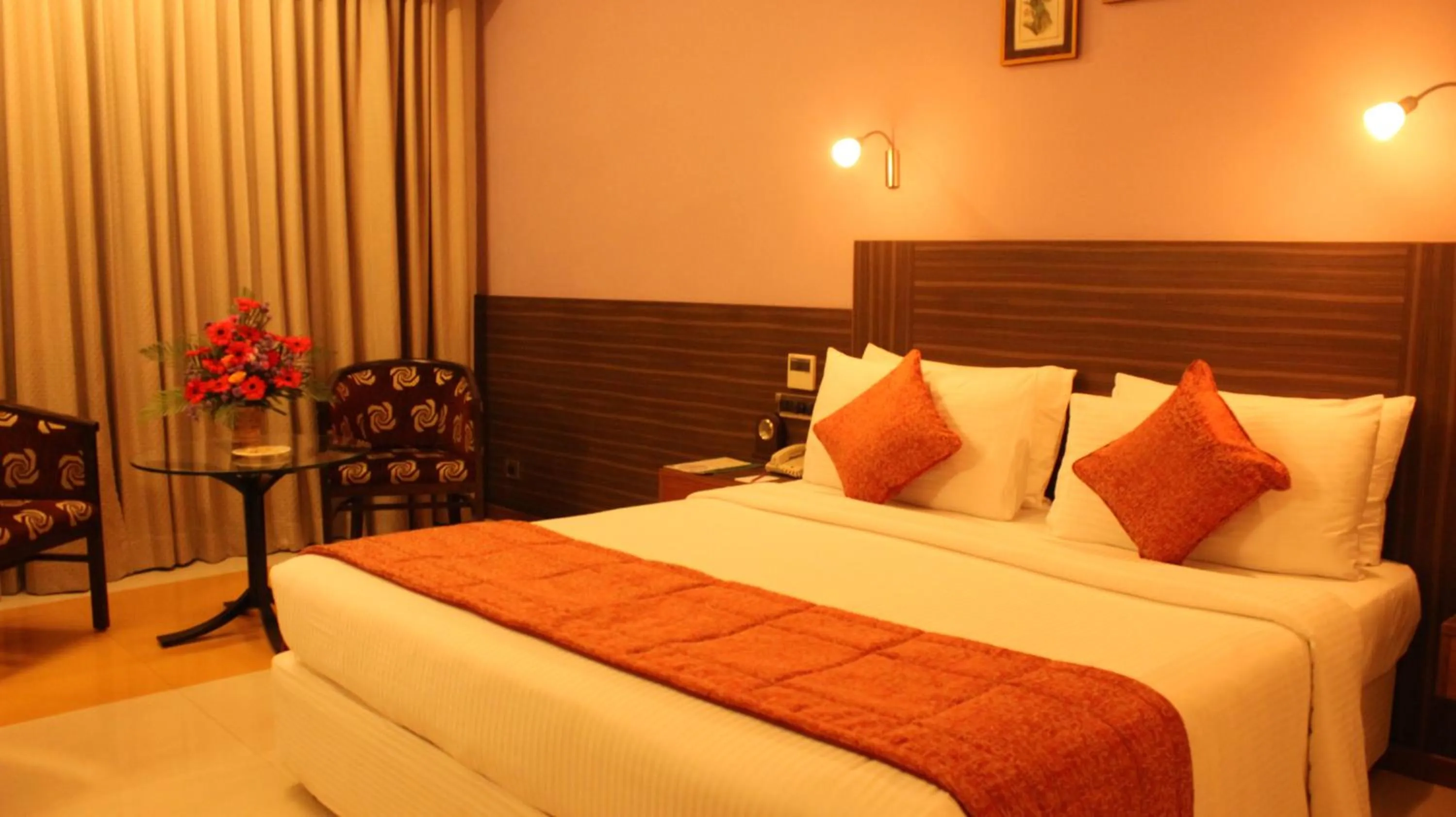 Bed in Sangam Hotel, Thanjavur