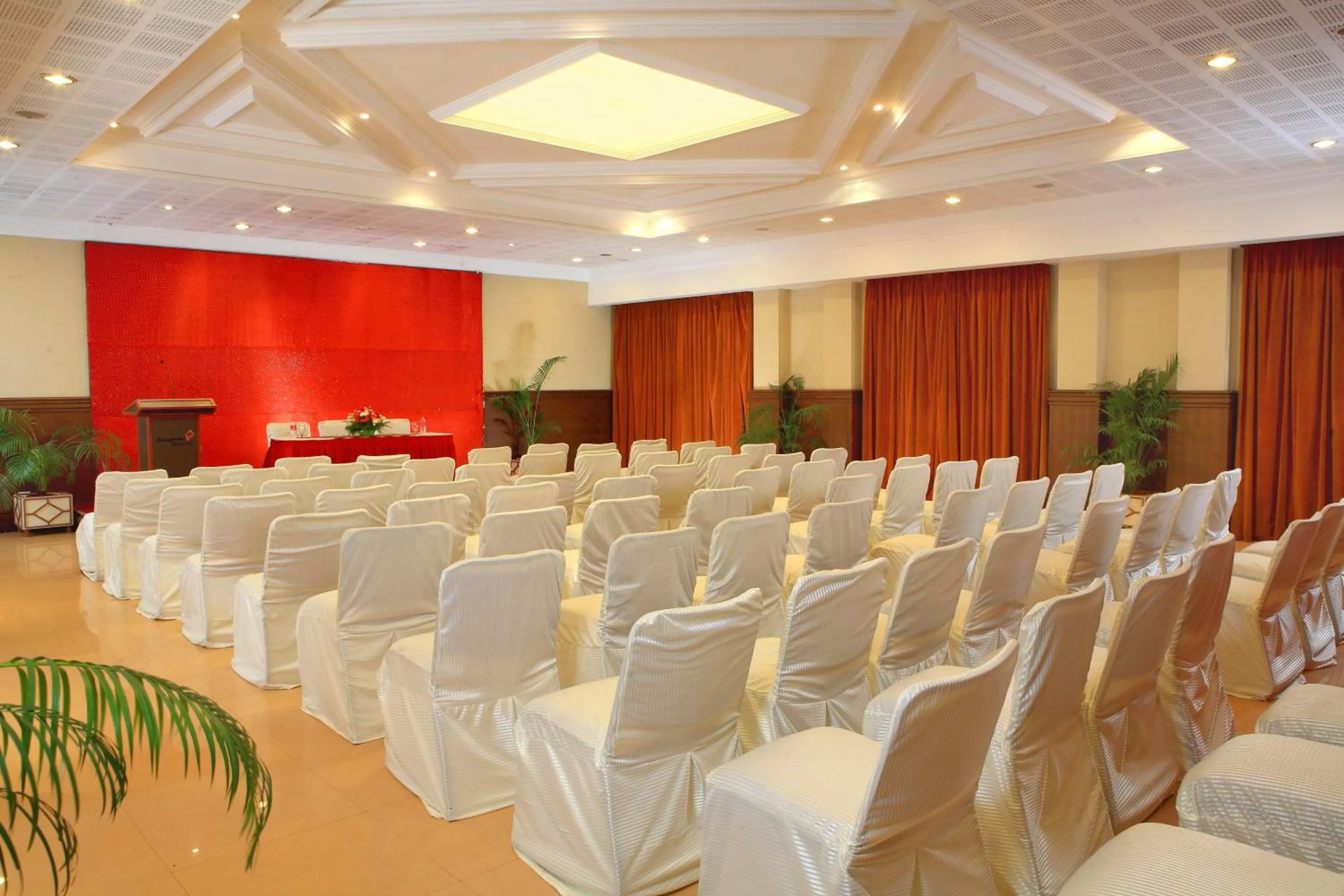 Banquet/Function facilities in Sangam Hotel, Thanjavur