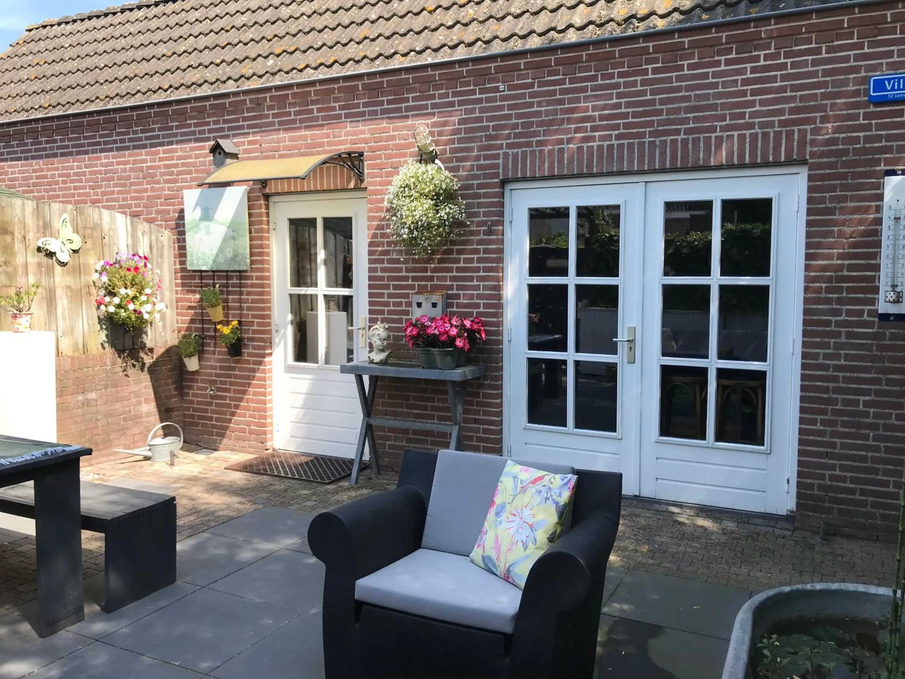 Property building in Villa Pats