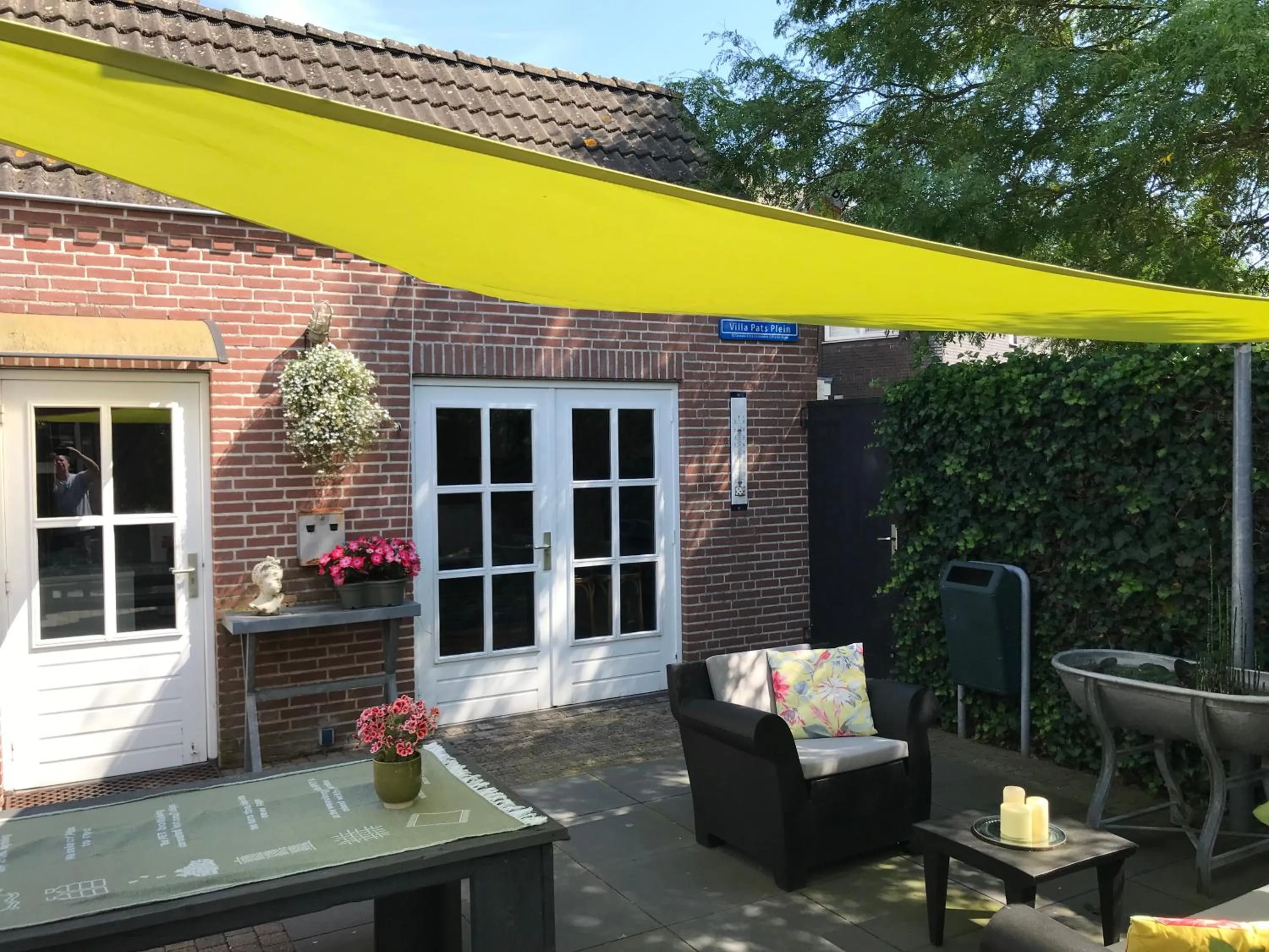 Property building in Villa Pats