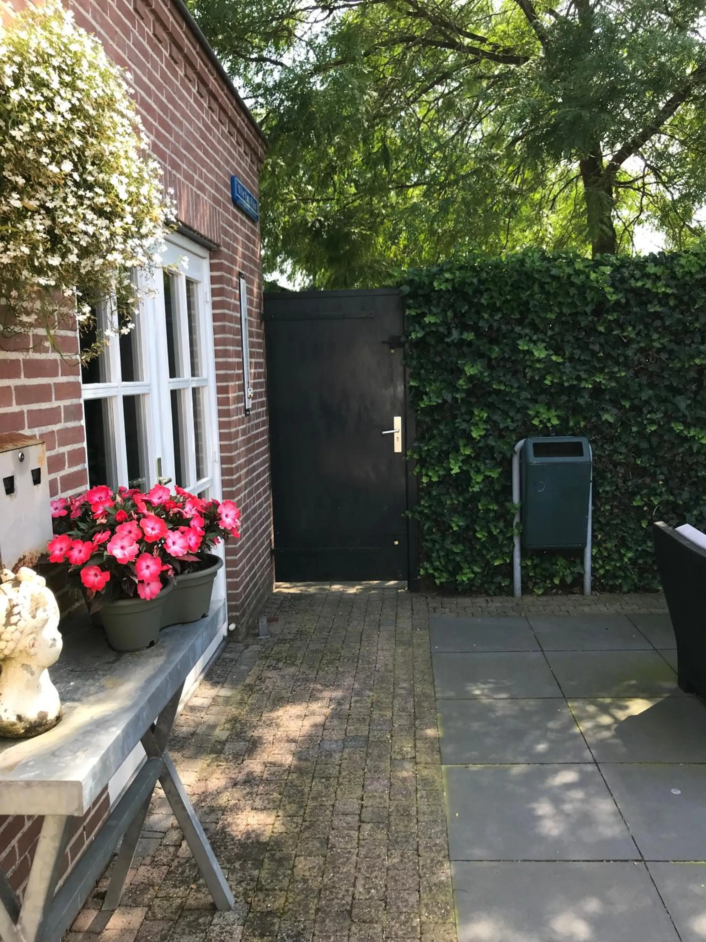 Spring in Villa Pats