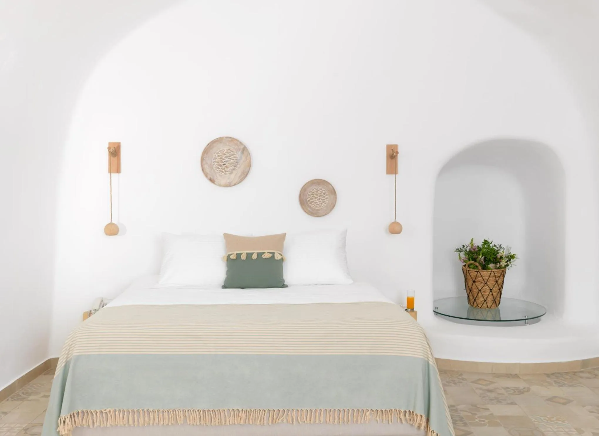 Bedroom in Drops Cave Houses