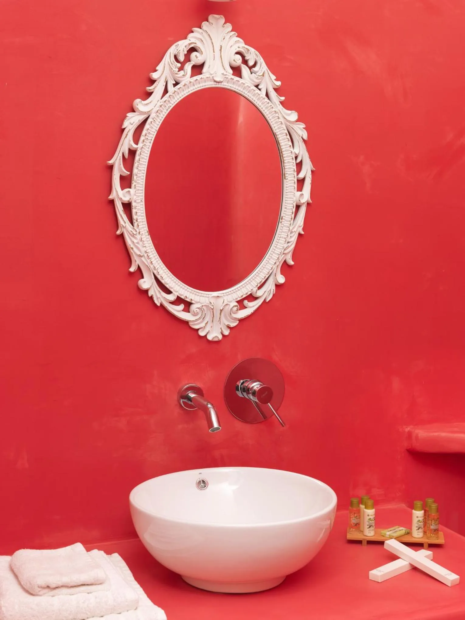 Bathroom in Drops Cave Houses
