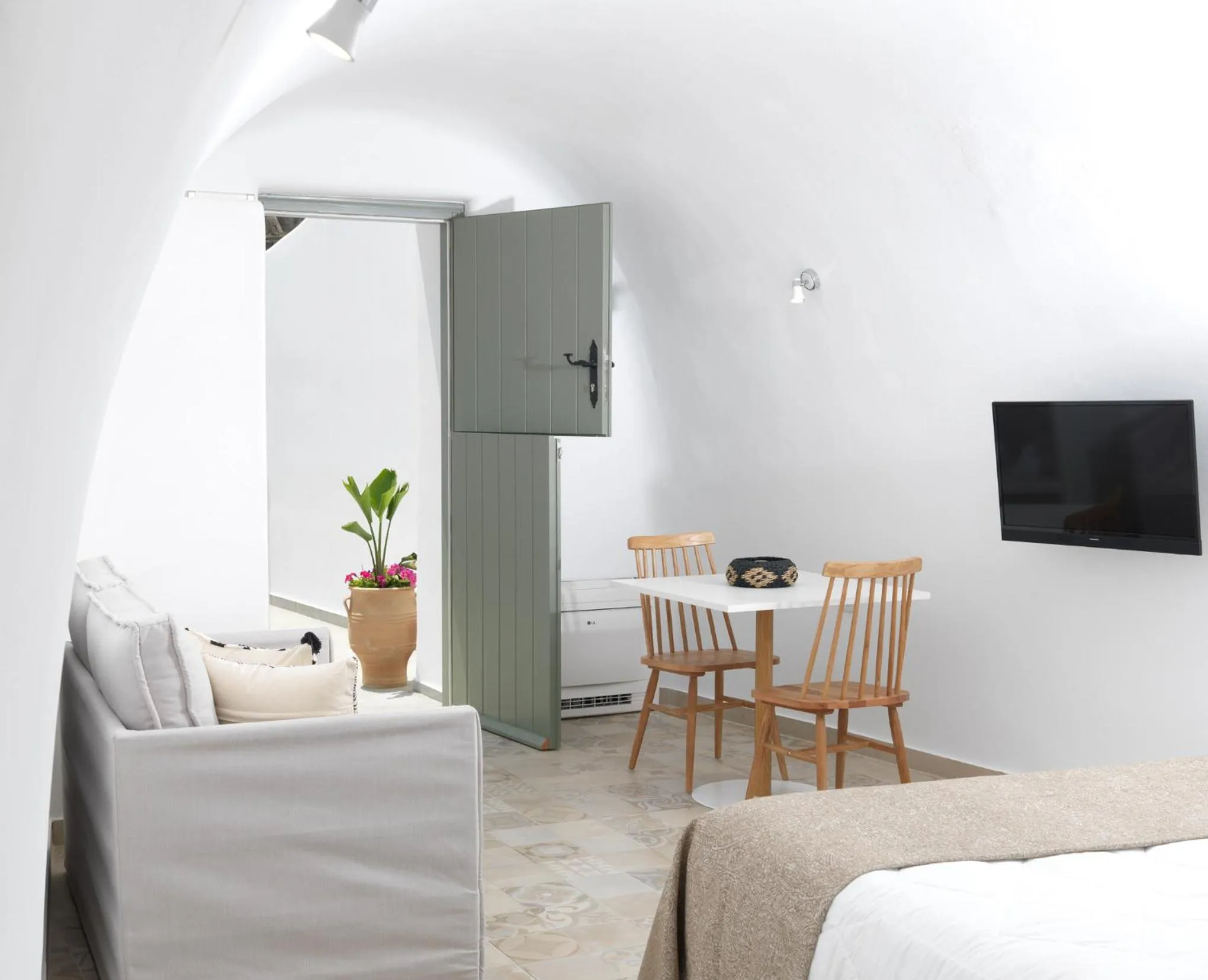 Bedroom in Drops Cave Houses