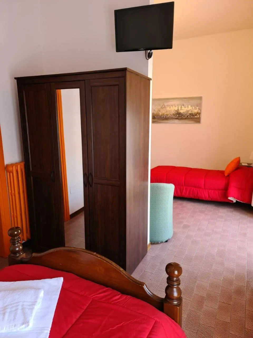 TV and multimedia, Bed in Villa Terzaghi