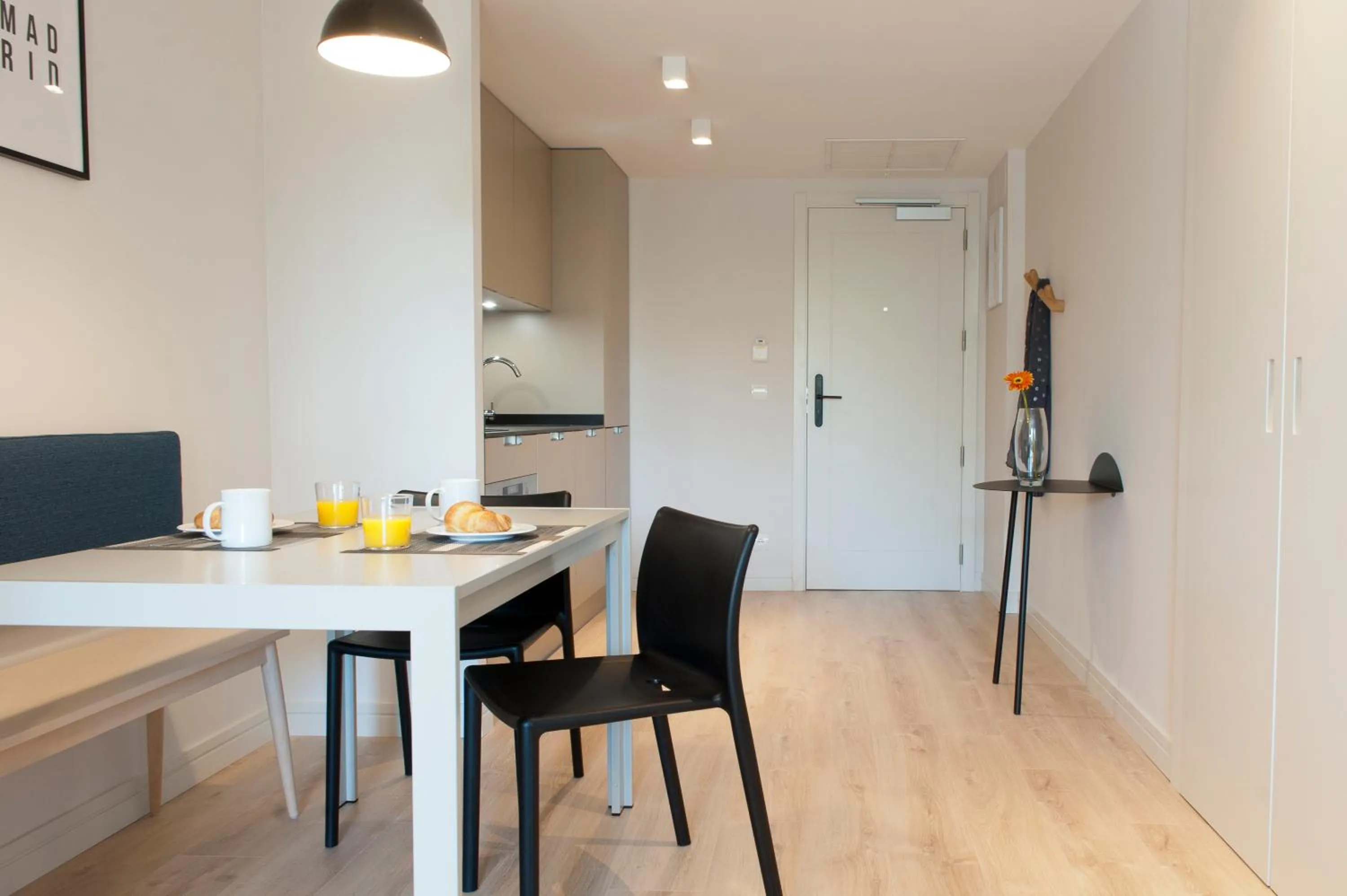 Kitchen or kitchenette in MH Apartments Central Madrid