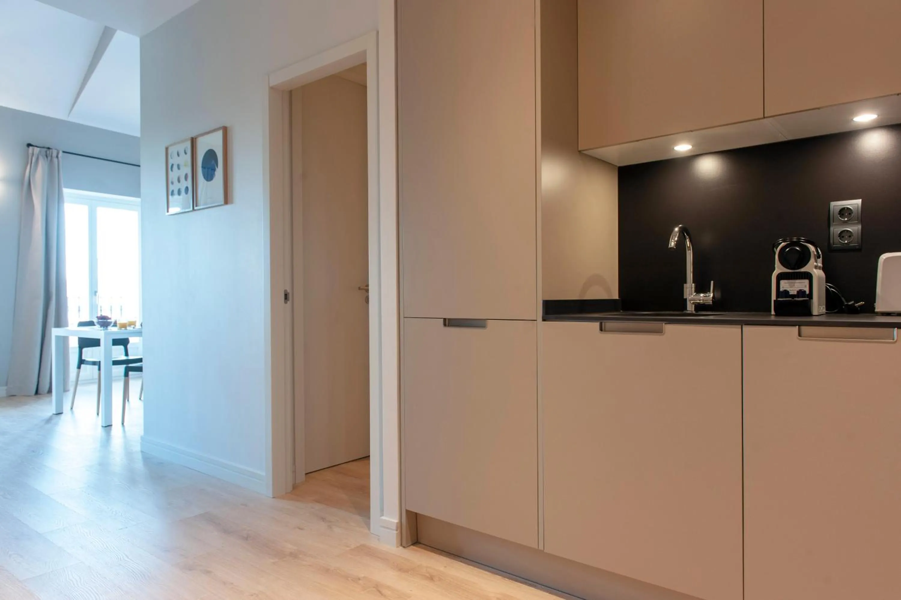 Kitchen or kitchenette in MH Apartments Central Madrid