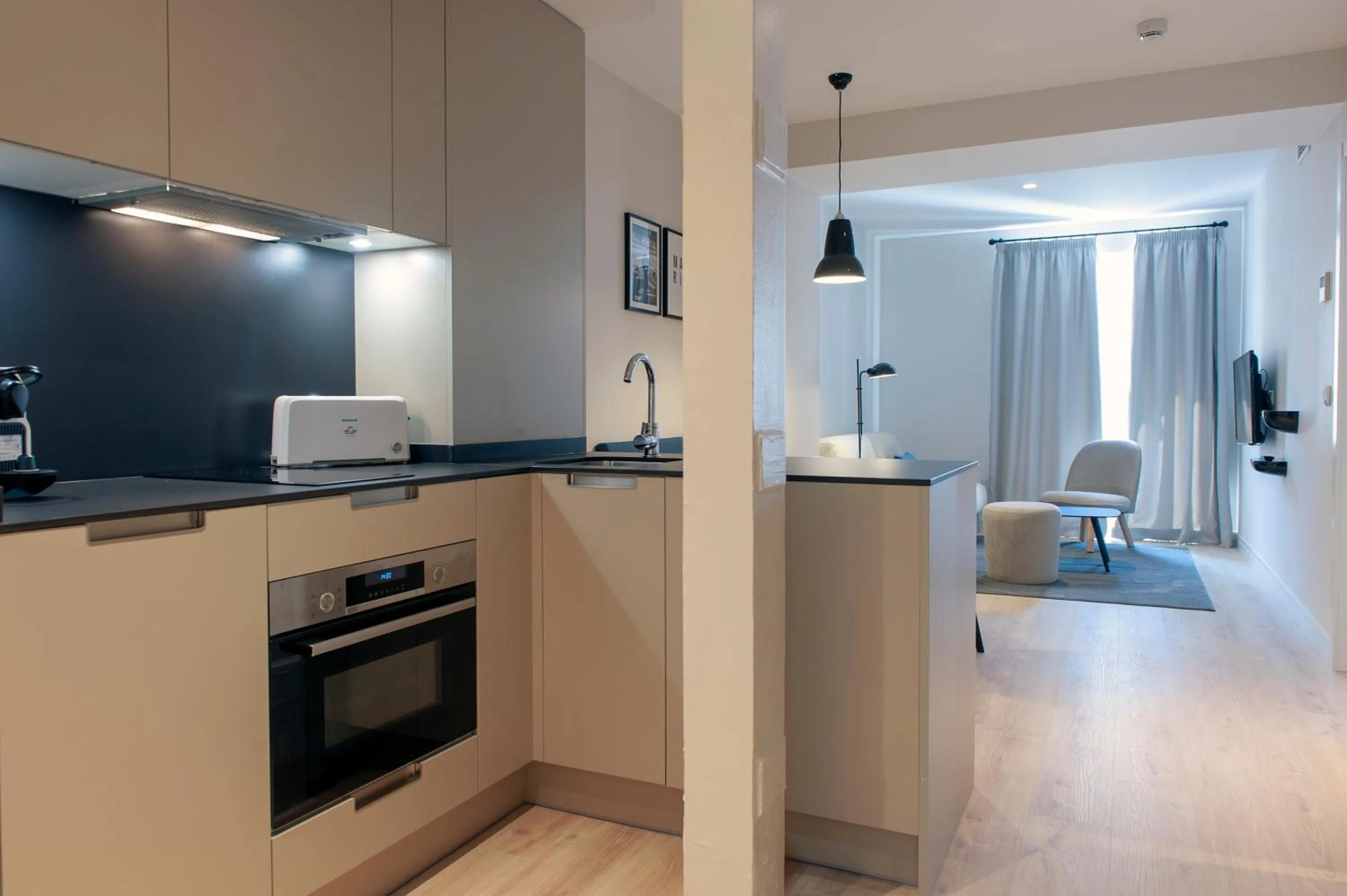 Kitchen or kitchenette in MH Apartments Central Madrid