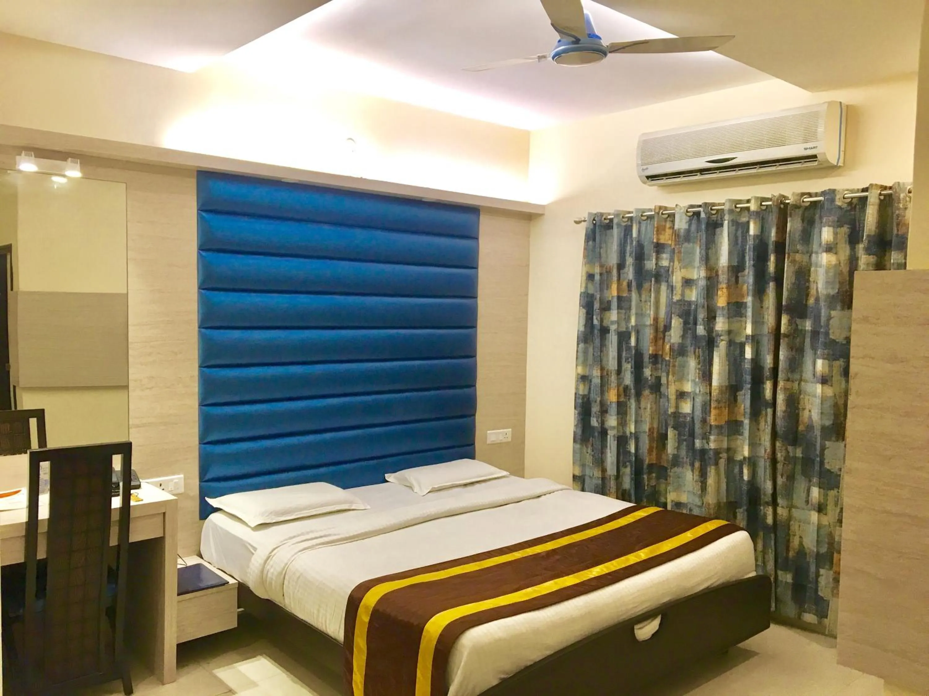 Bed in Hotel CJ International