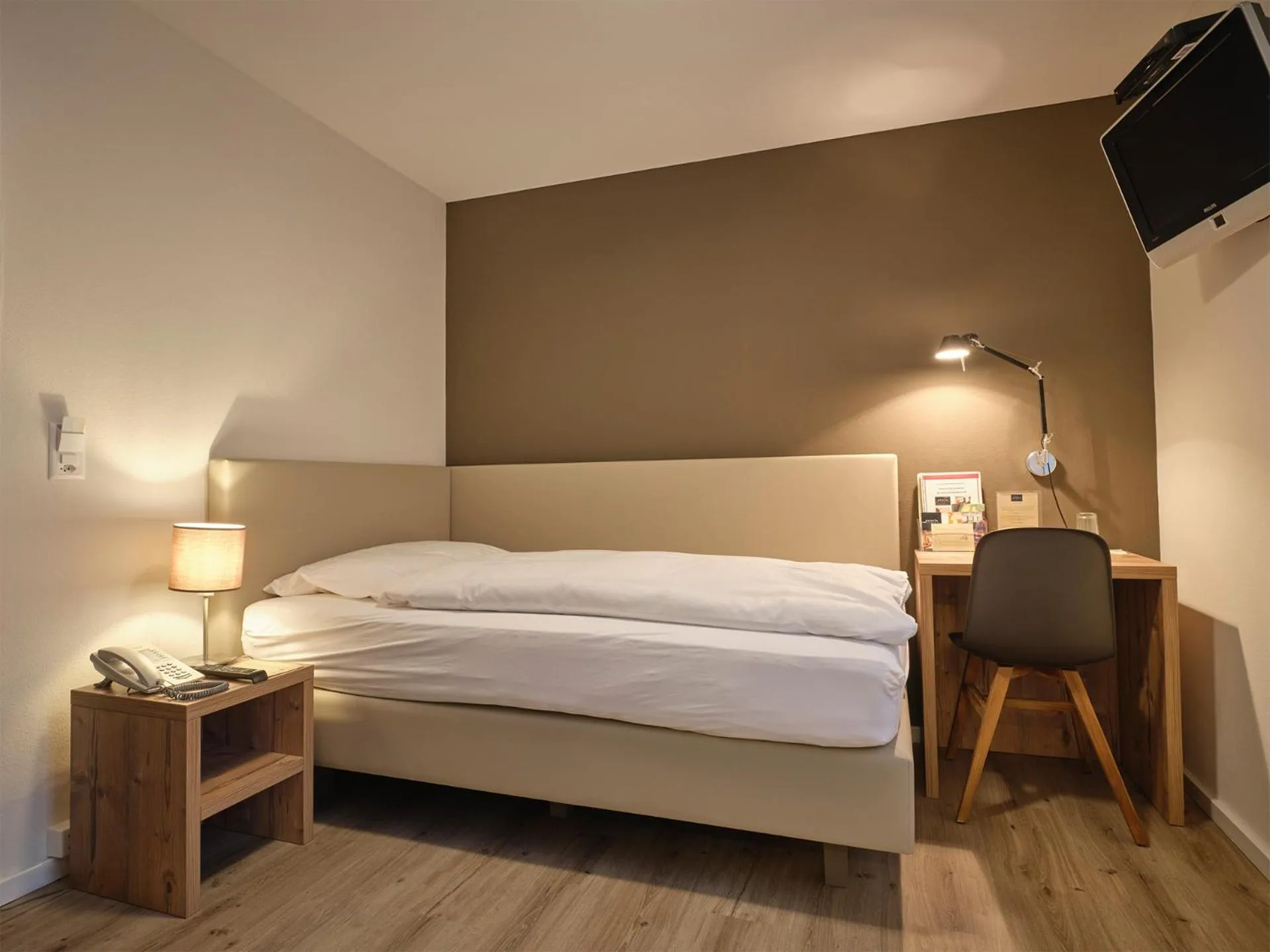 Bed in Hotel Astoria