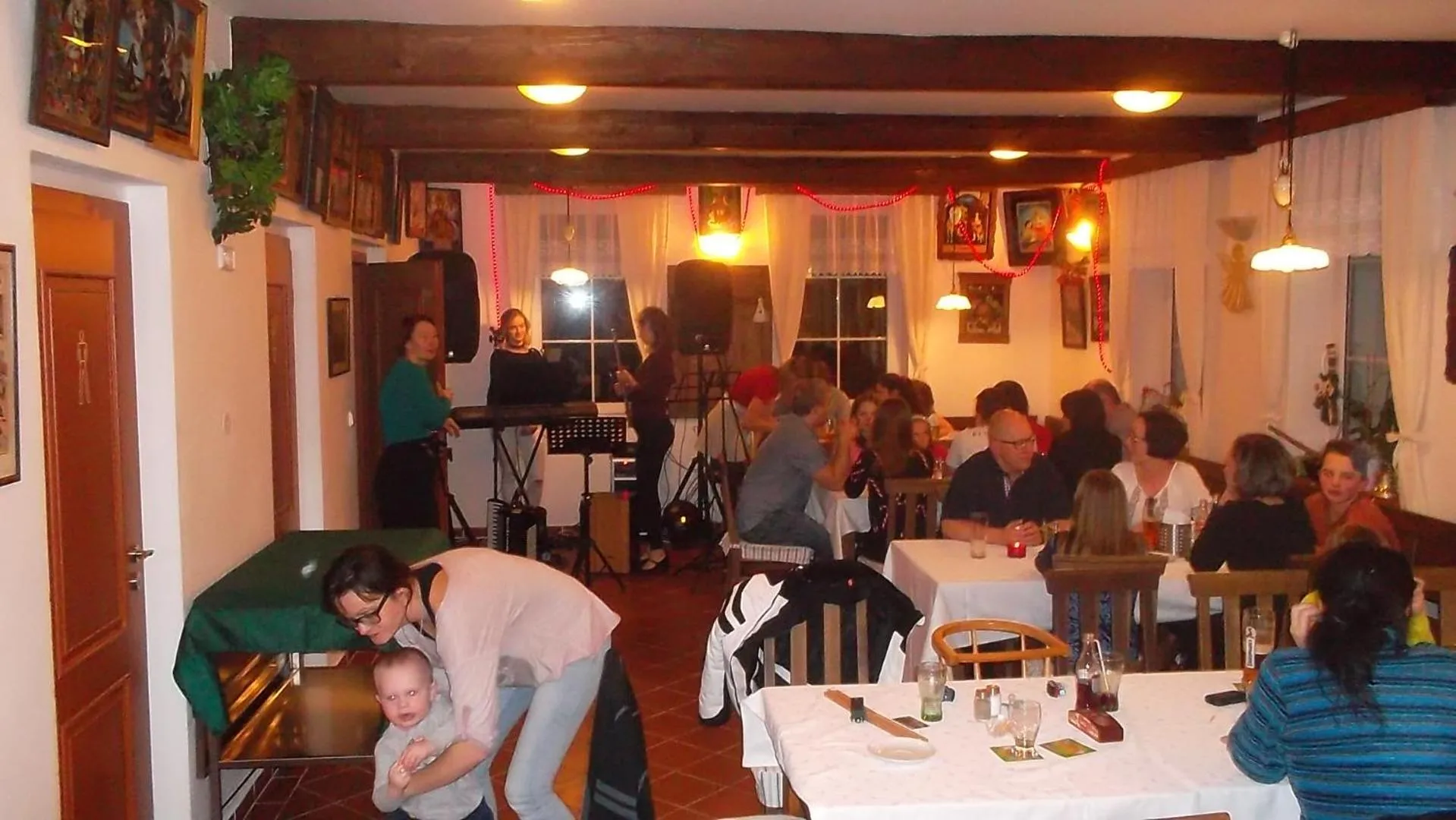 Restaurant/places to eat in Hotel Anenský mlýn