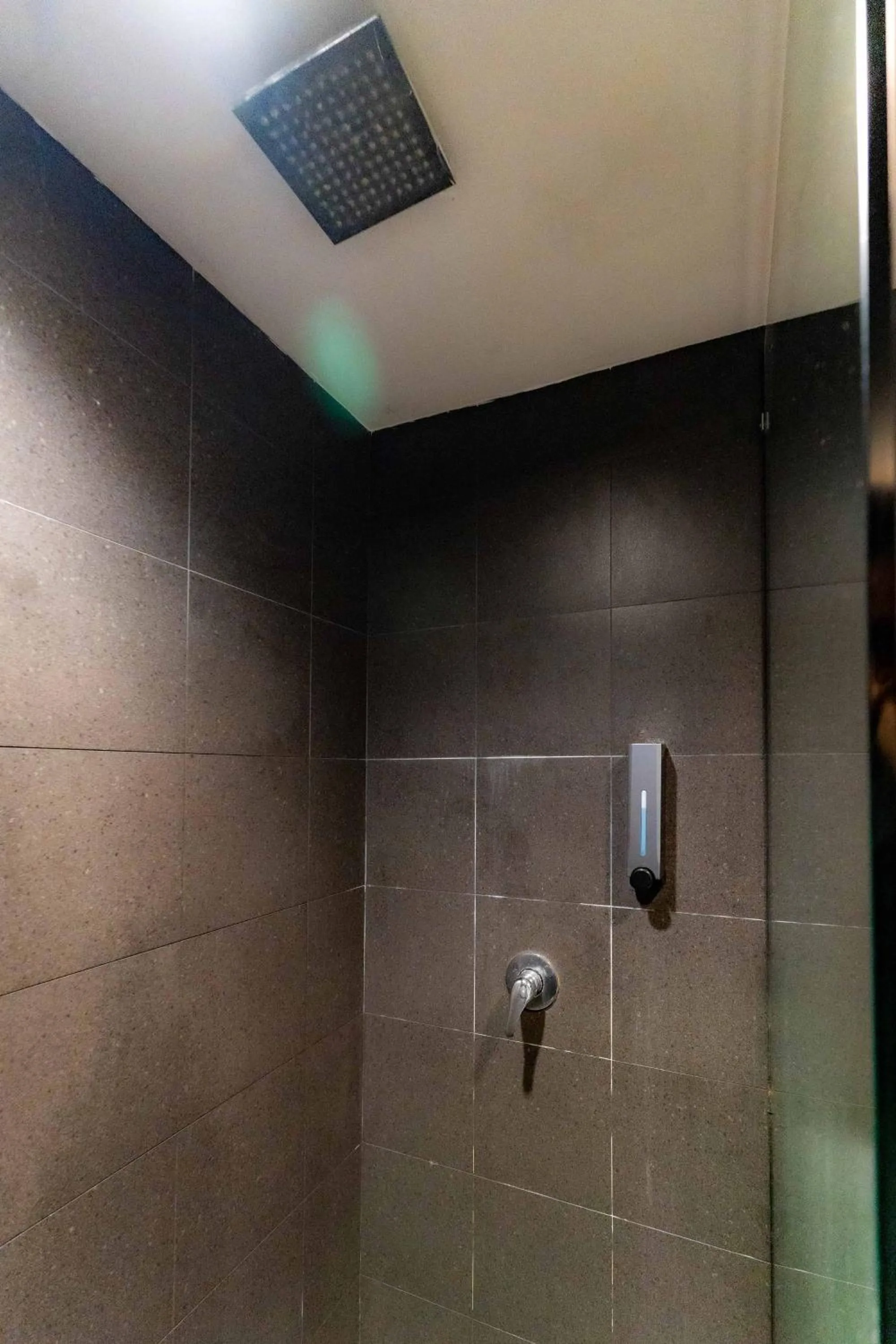Shower in T+ Hotel Sungai Petani
